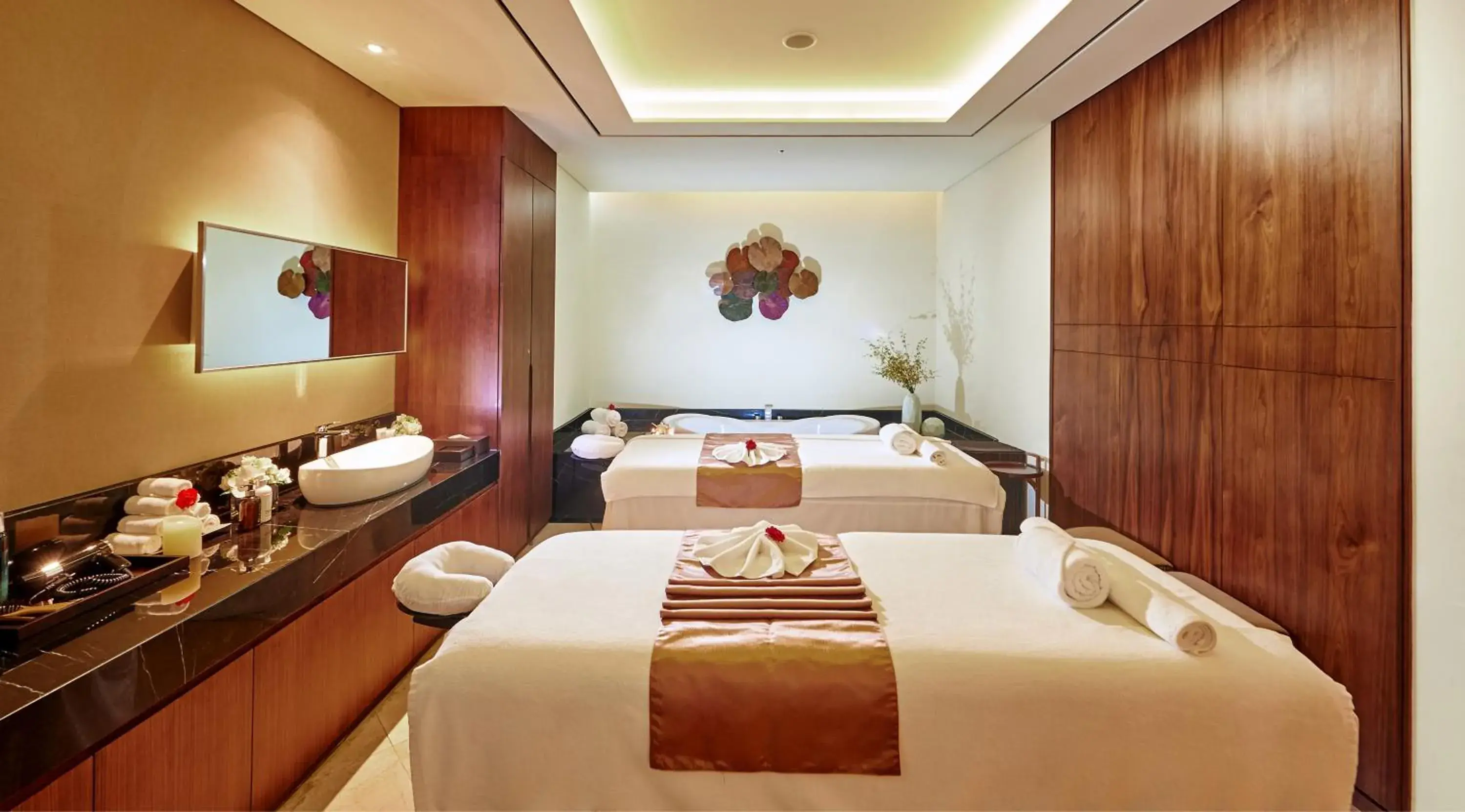 Massage, Bed in Lotte Hotel Saigon