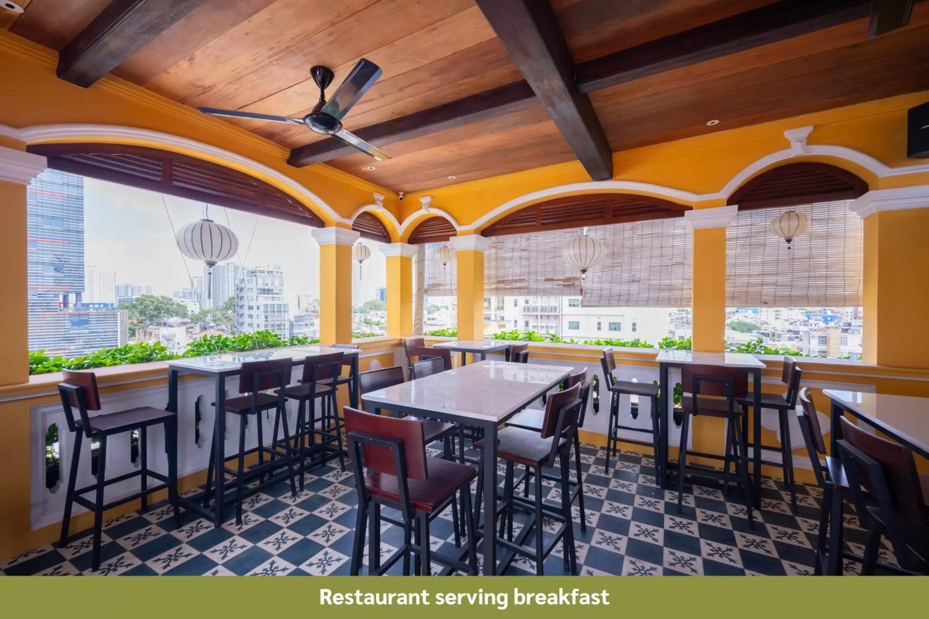 Restaurant/places to eat in Duc Vuong Saigon Hotel - Bui Vien Restaurant/places to eat in Duc Vuong Saigon Hotel - Bui Vien