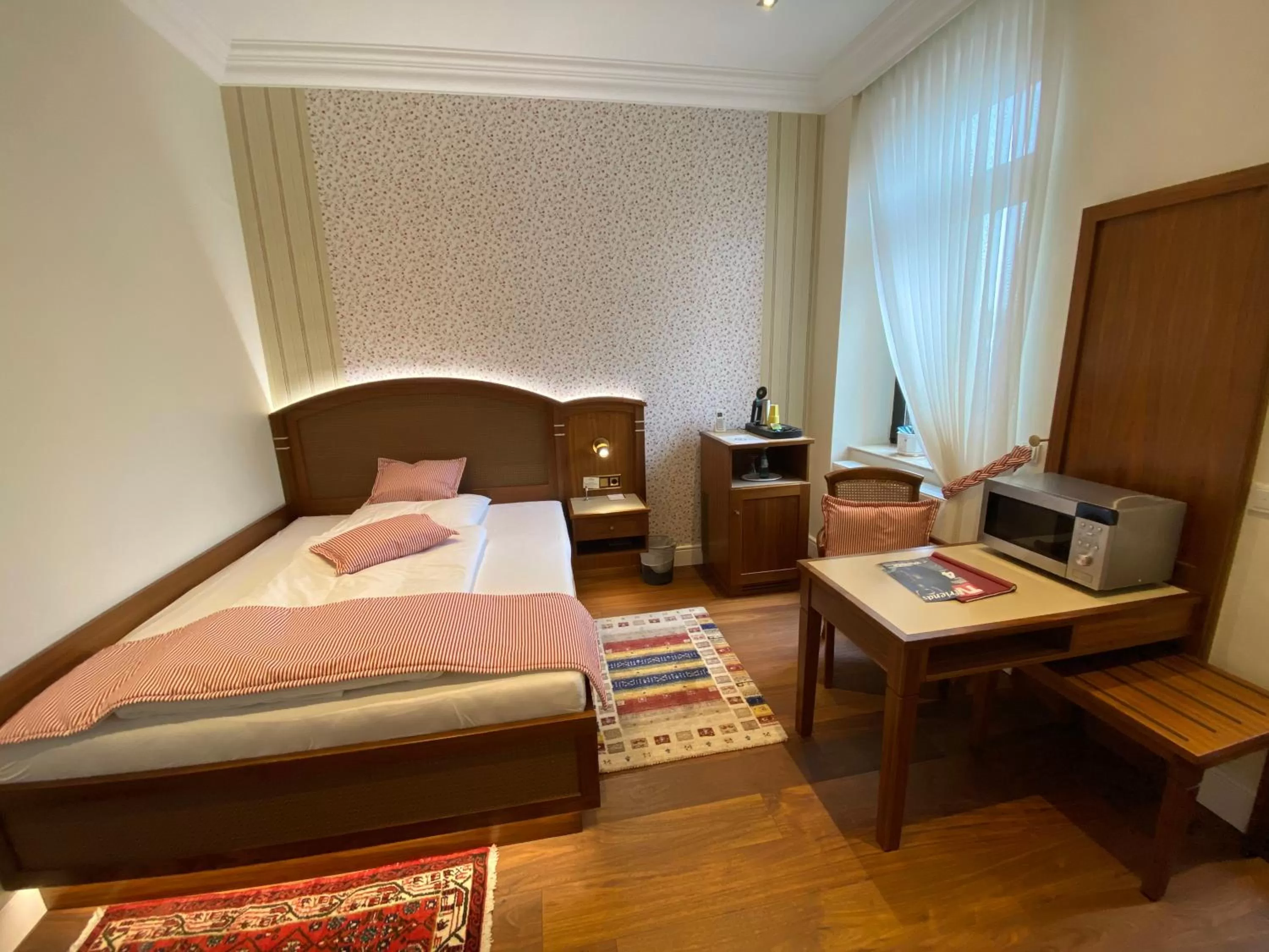 Junior Suite - single occupancy in Hotel Hessischer Hof