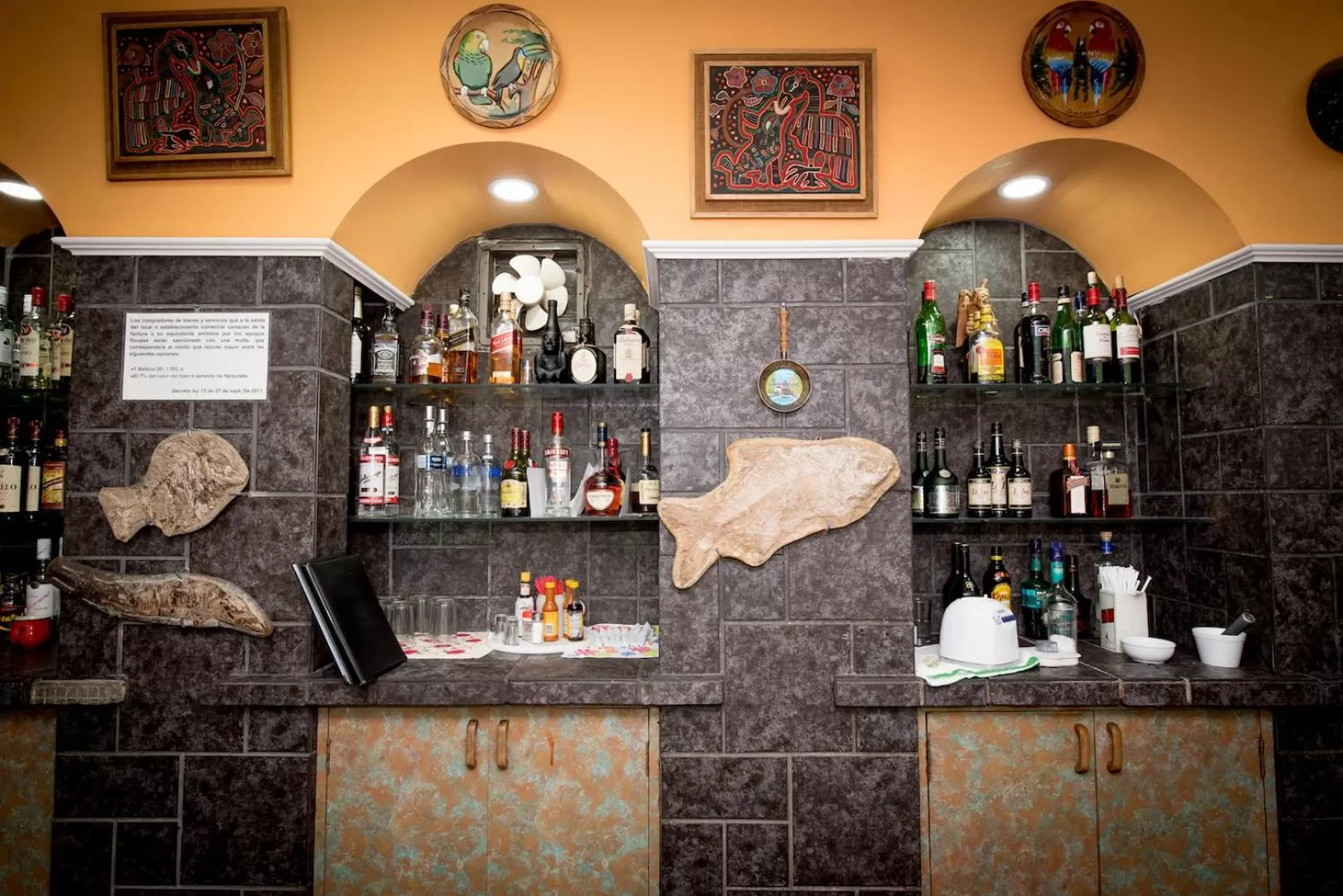 Restaurant/places to eat in Hotel Acapulco