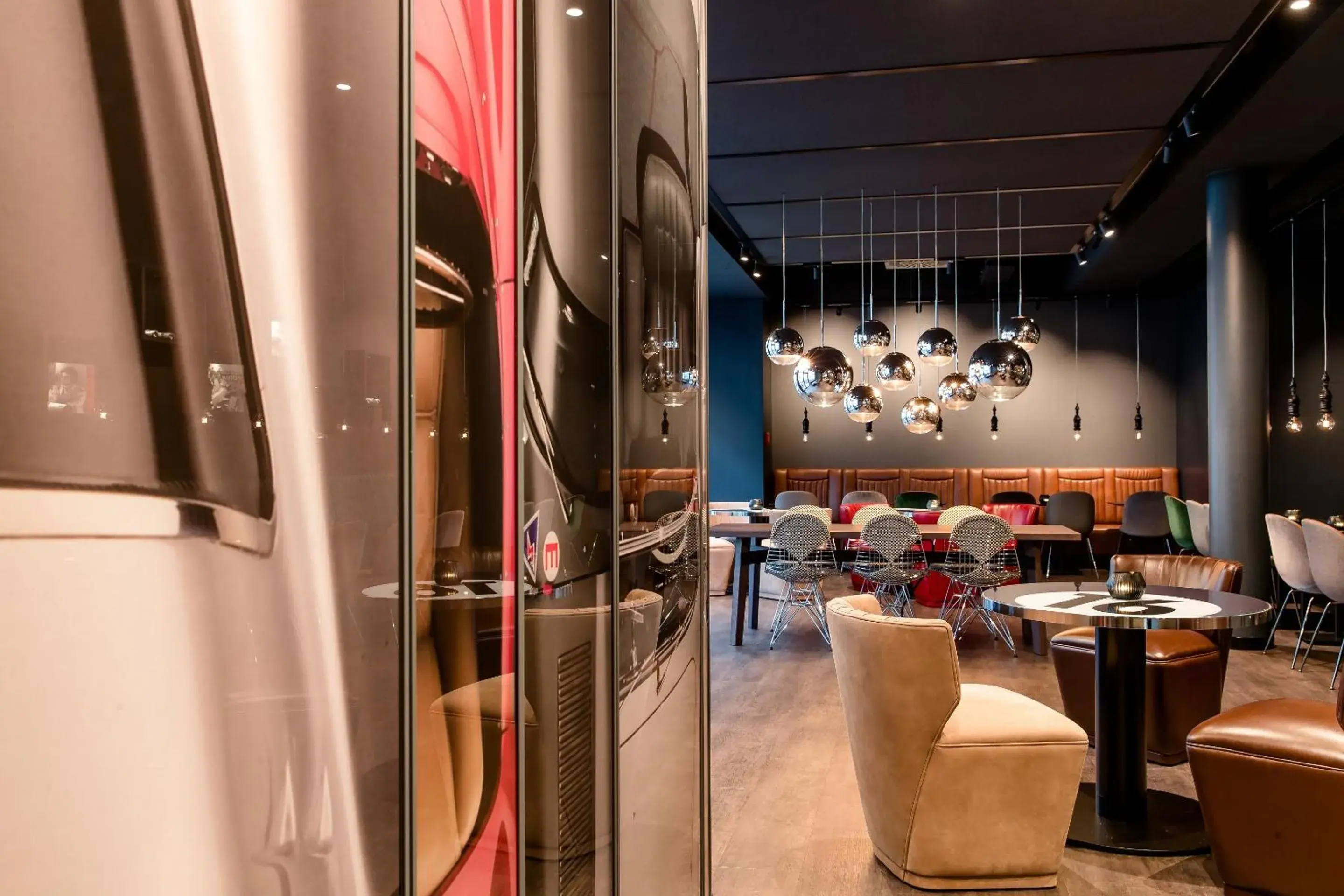 Lounge or bar, Restaurant/Places to Eat in Motel One Frankfurt-Eastside