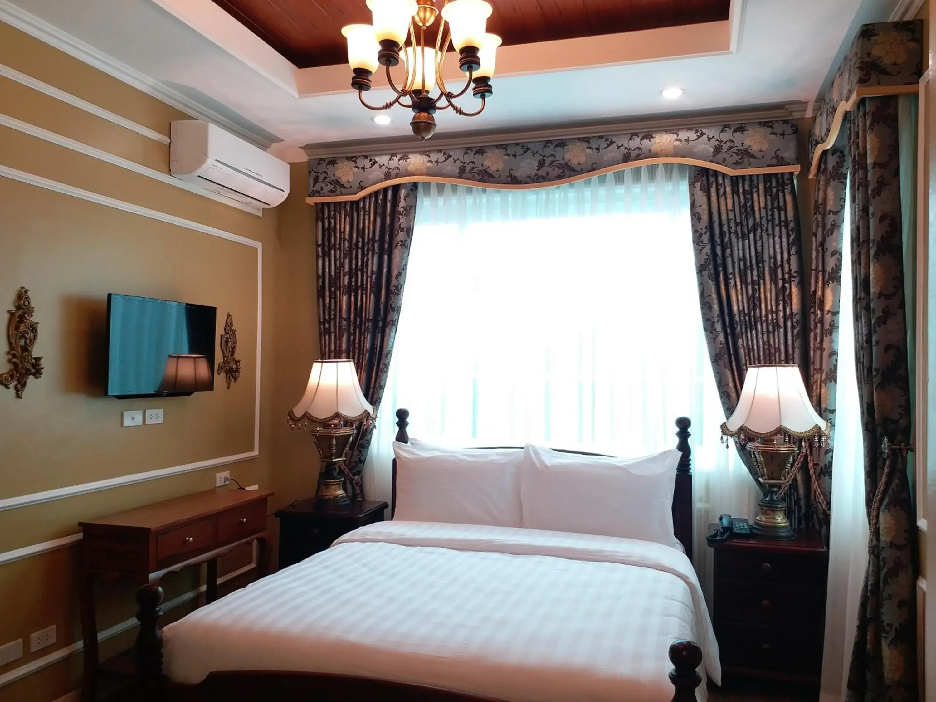 Bedroom, Bed in Lee Boutique Hotel Tagaytay