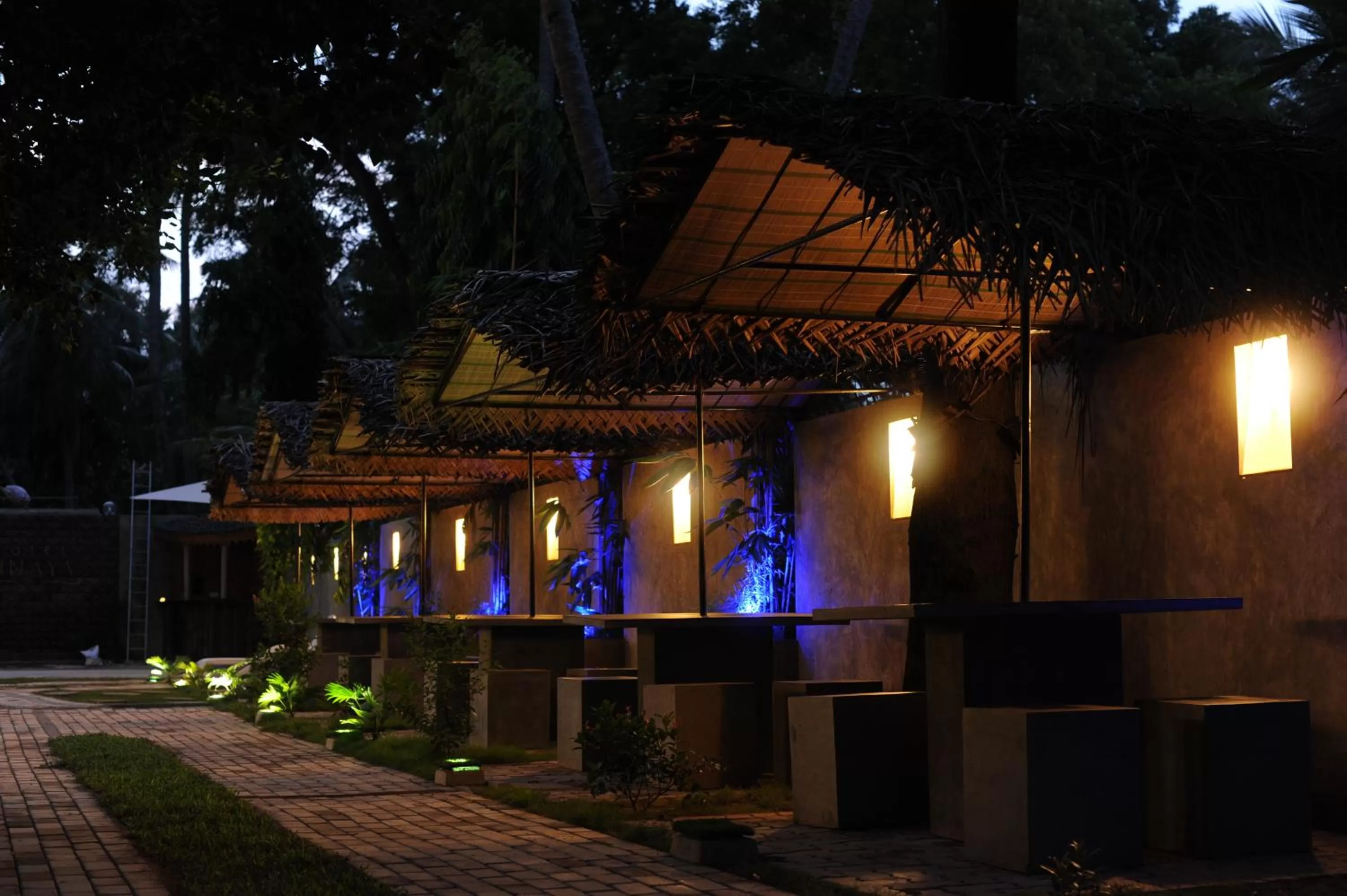 Restaurant/places to eat in Hotel Tinaya