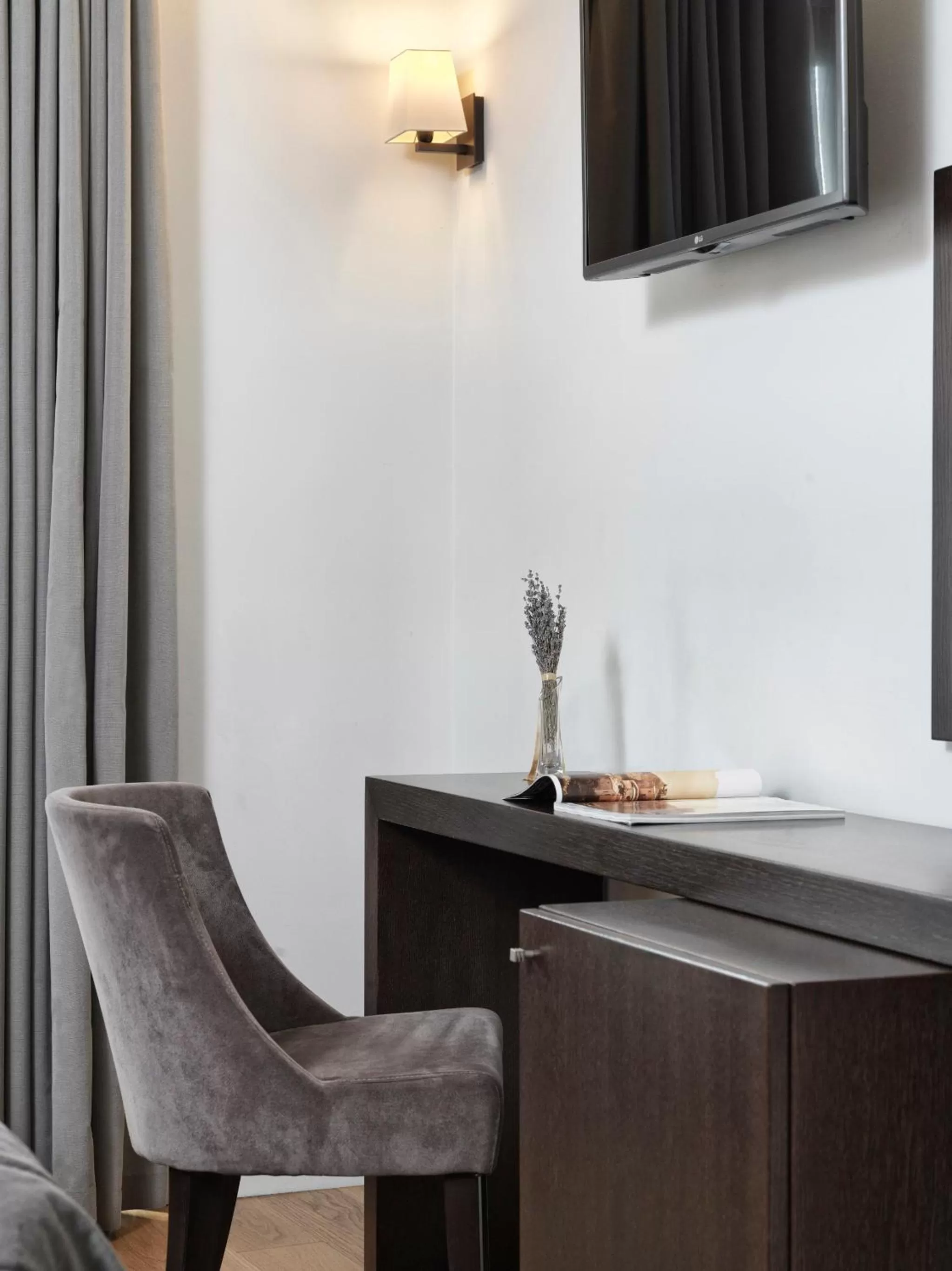 Bedroom in Acropolis Hill Hotel