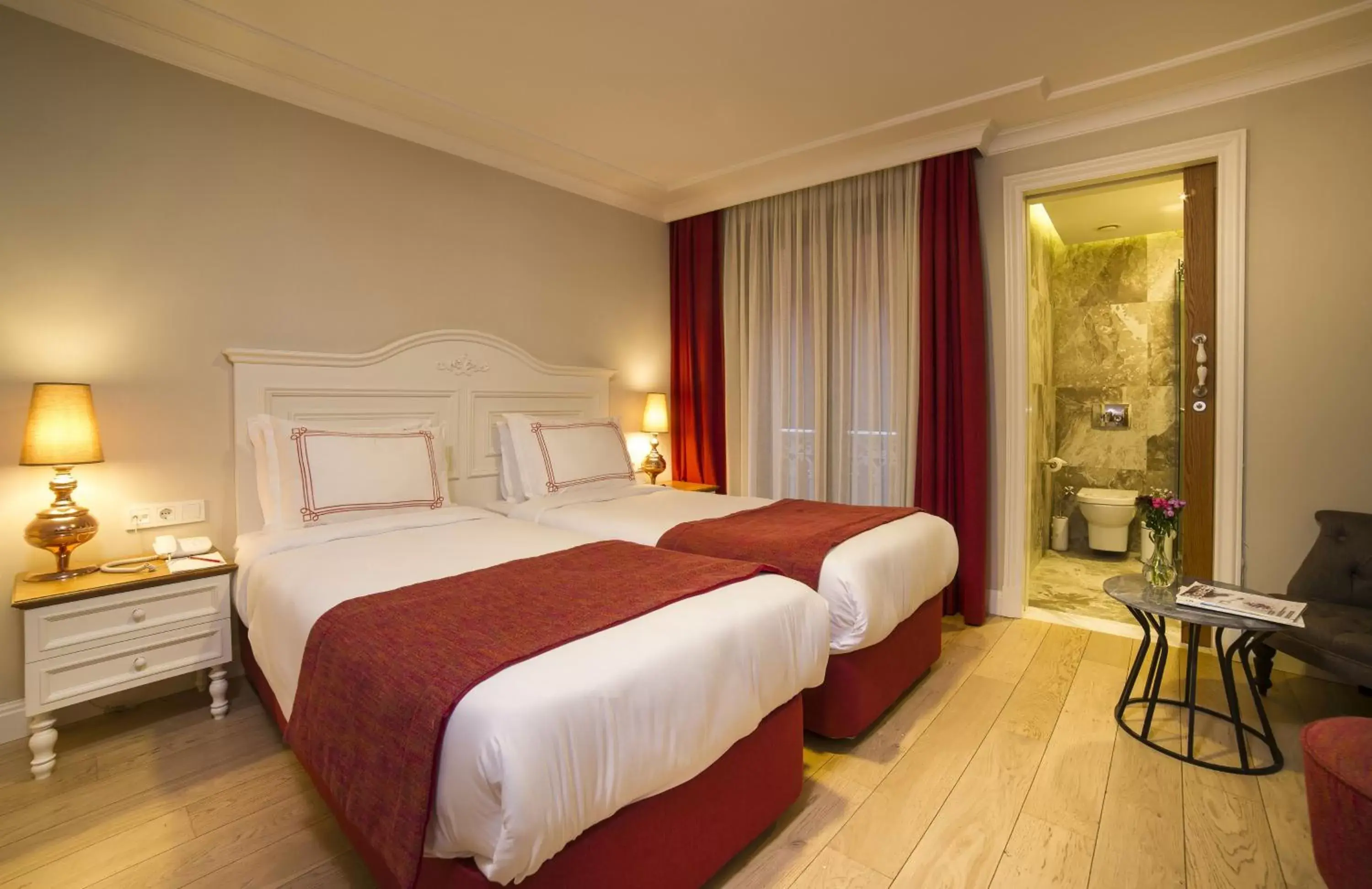 Bedroom, Bed in Amofta Hotel Taksim