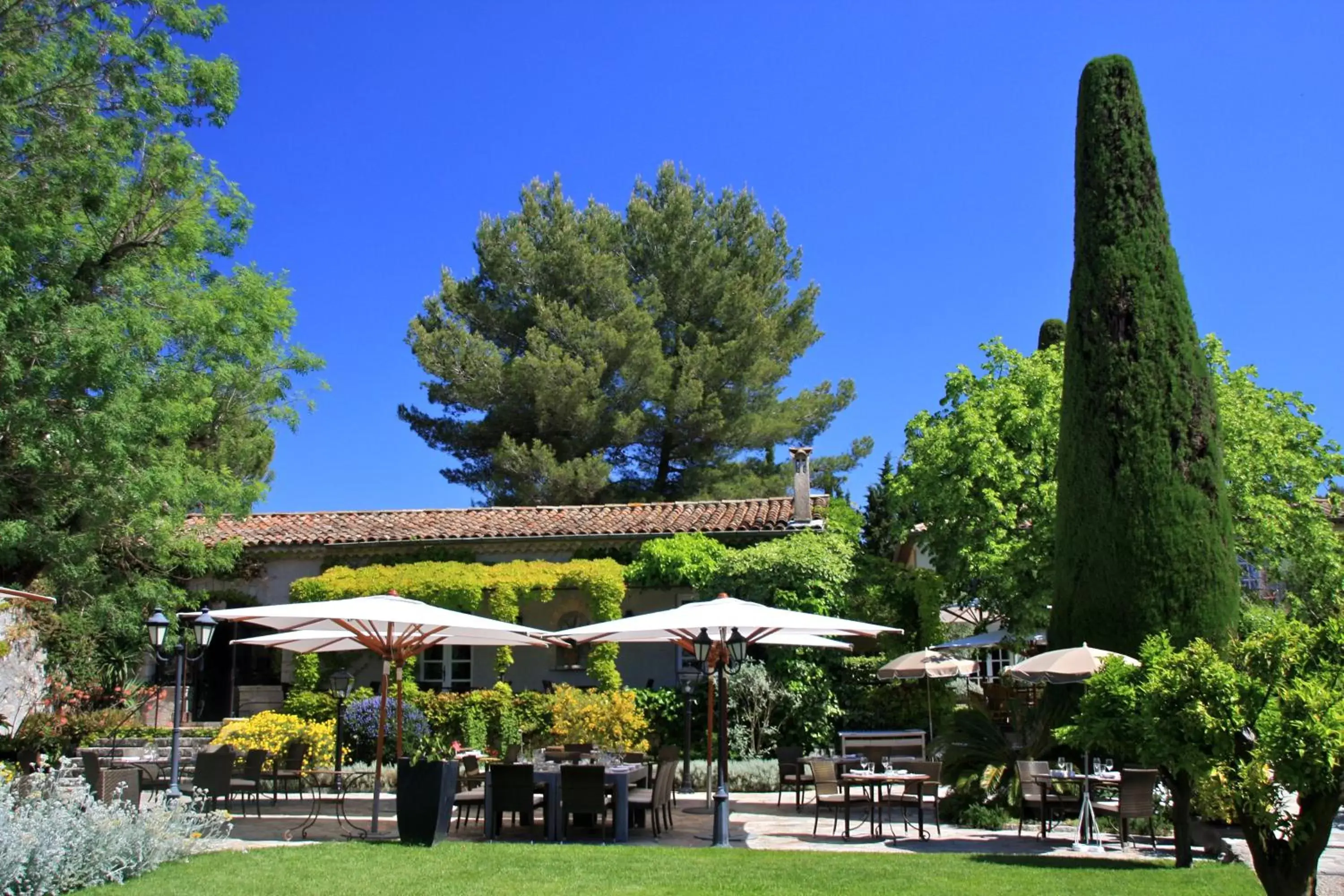 Swimming pool in Hôtel De Mougins