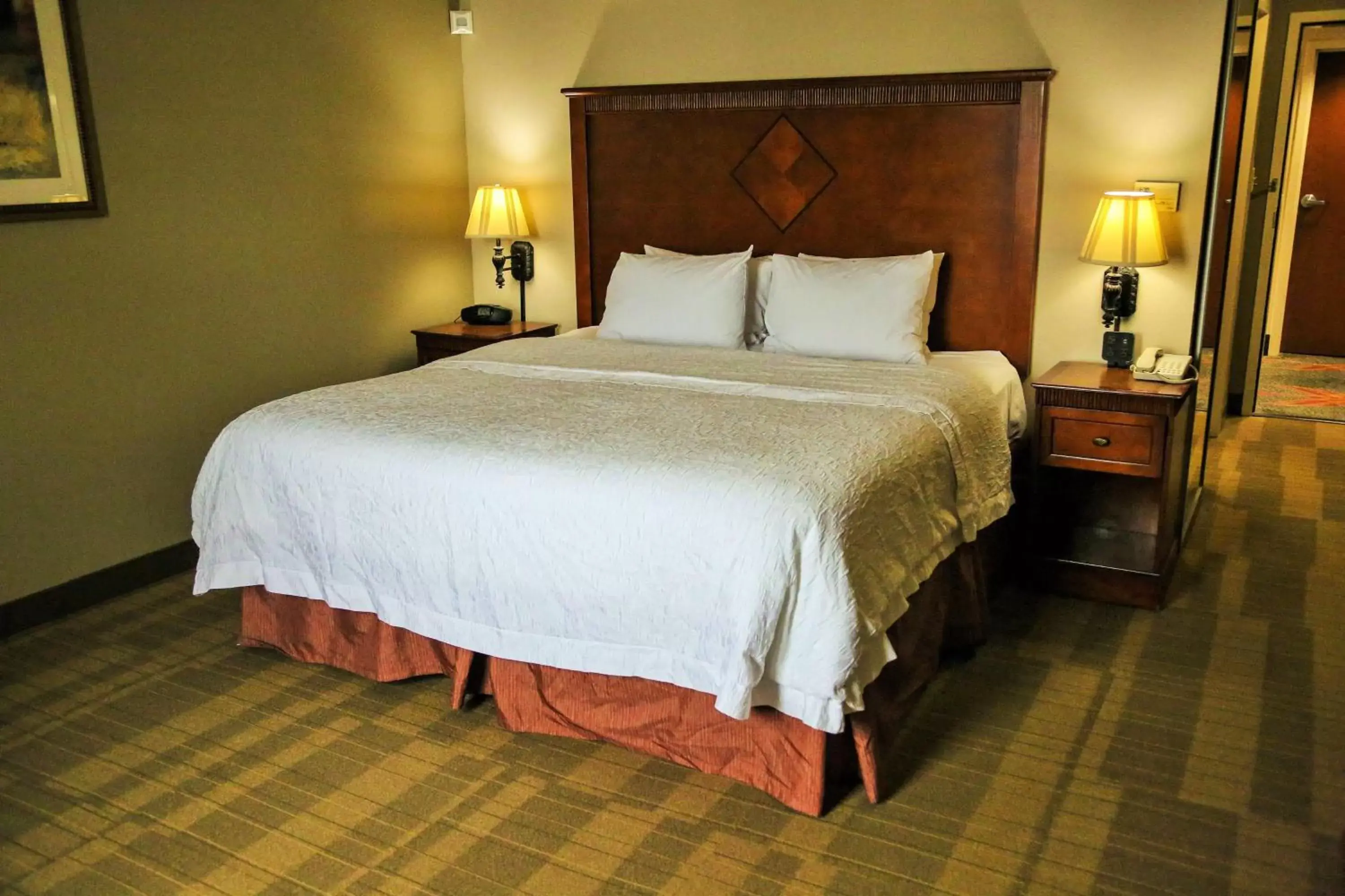 Bed in Hampton Inn & Suites McComb