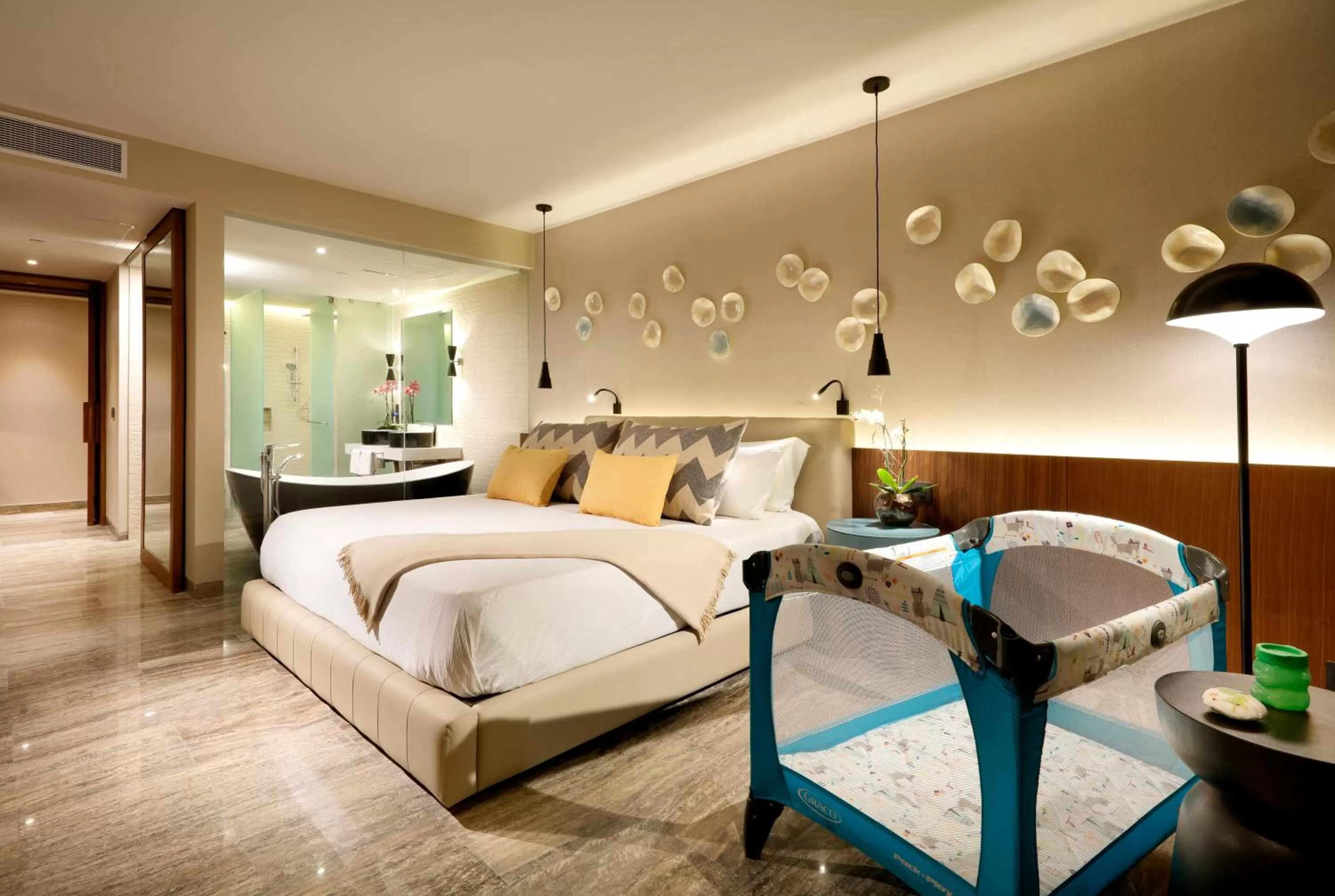 Bedroom, Bed in Grand Palladium Select Costa Mujeres - All Inclusive