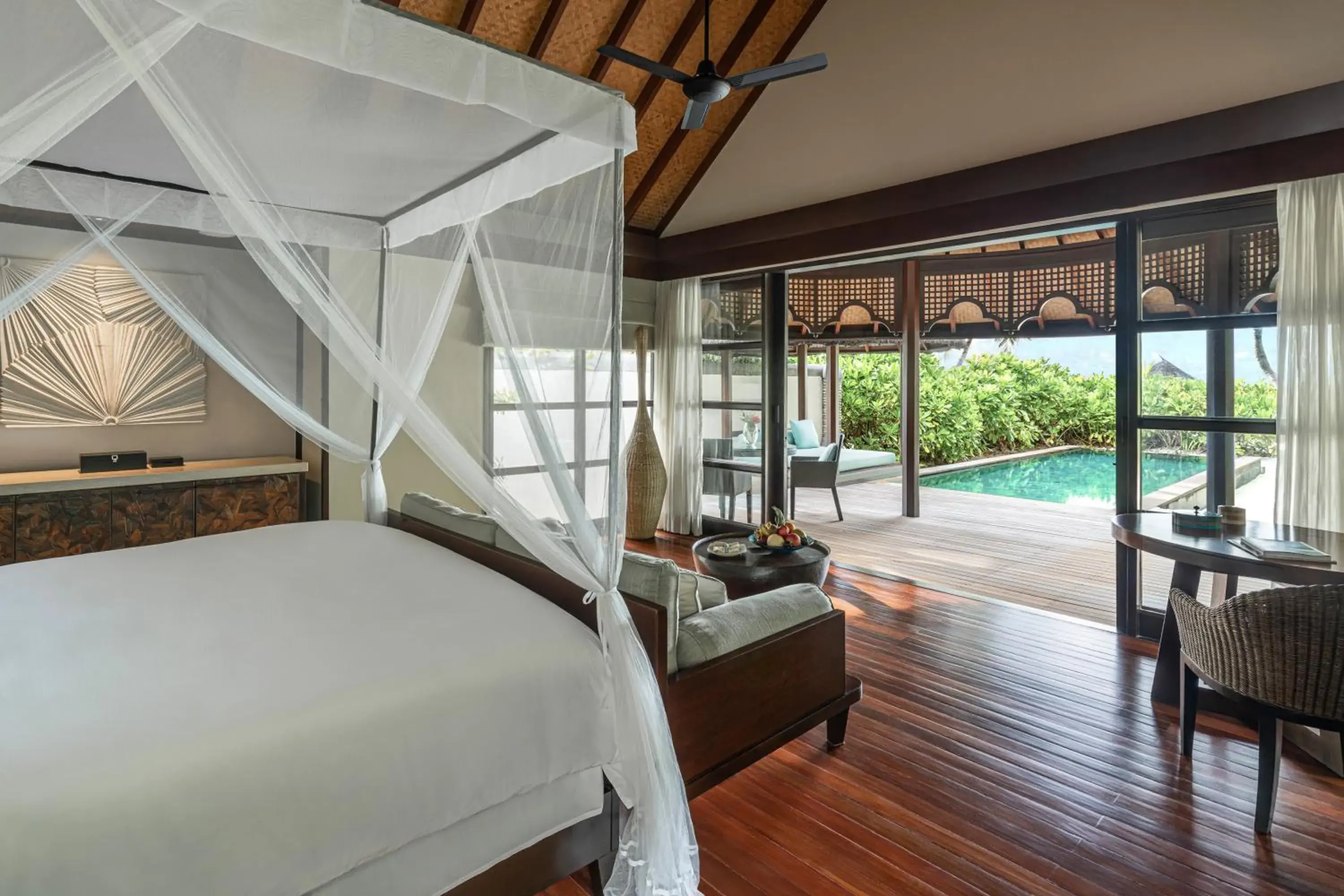 Photo of the whole room in Four Seasons Resort Maldives at Kuda Huraa