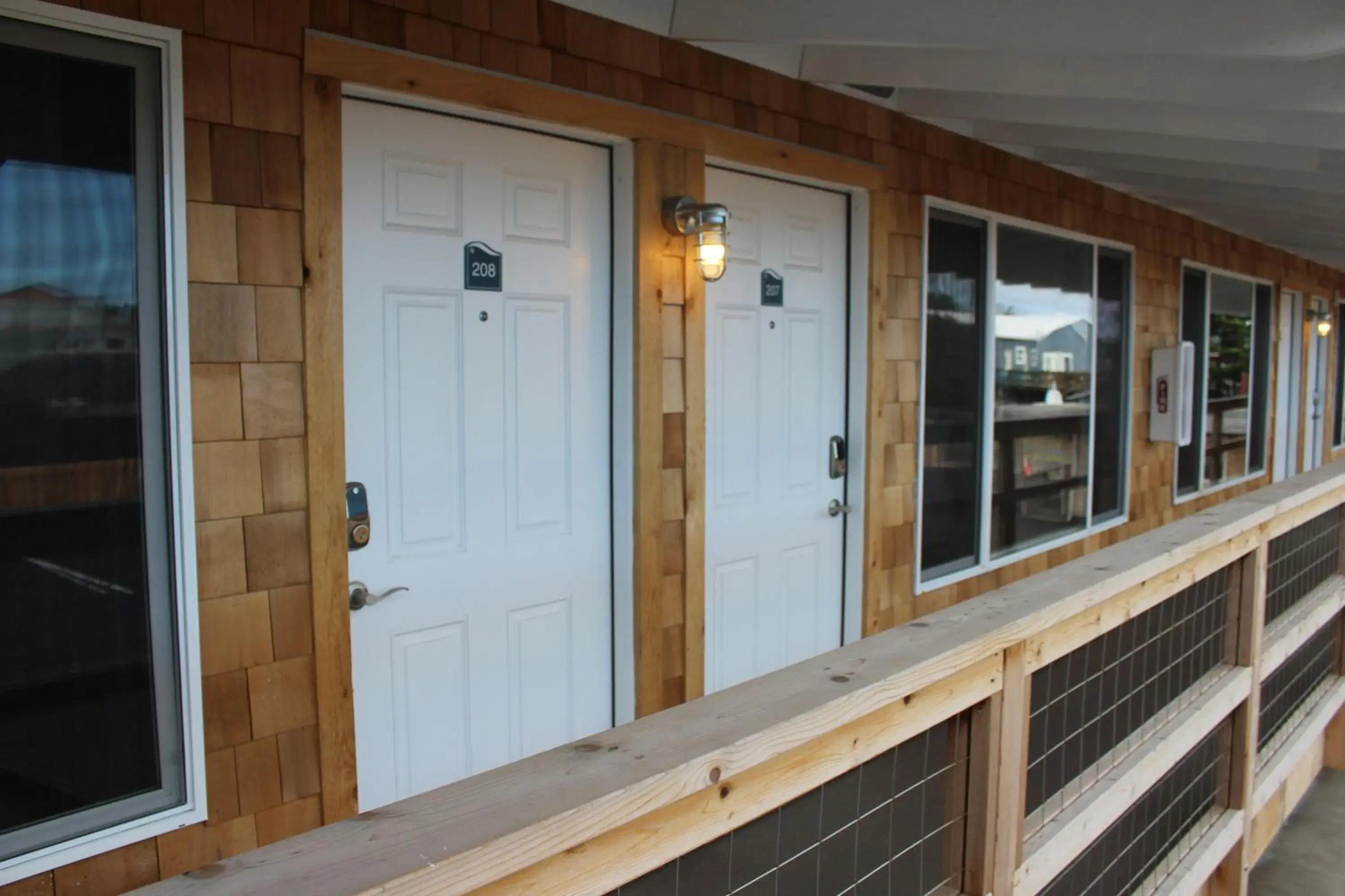 Facade/entrance in Inn at the Sea