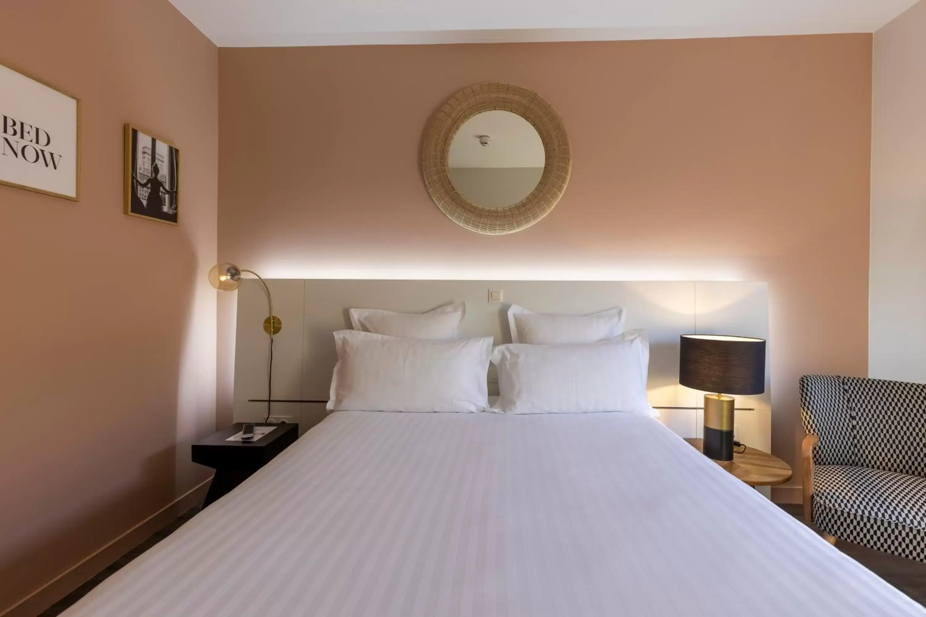 Bedroom, Bed in PADJA Hôtel & Spa Vannes