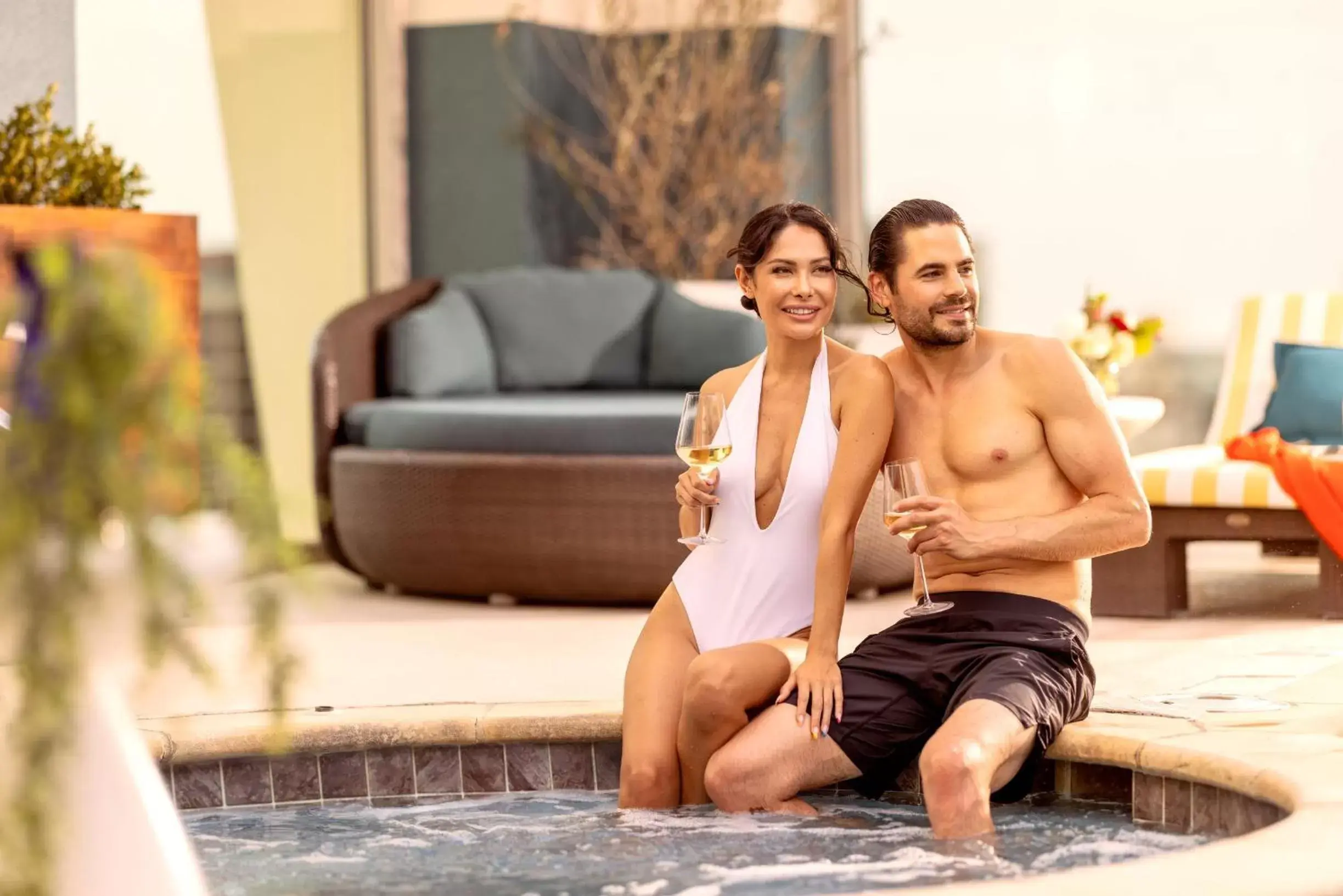 Hot Tub in Hotel Contessa -Suites on the Riverwalk