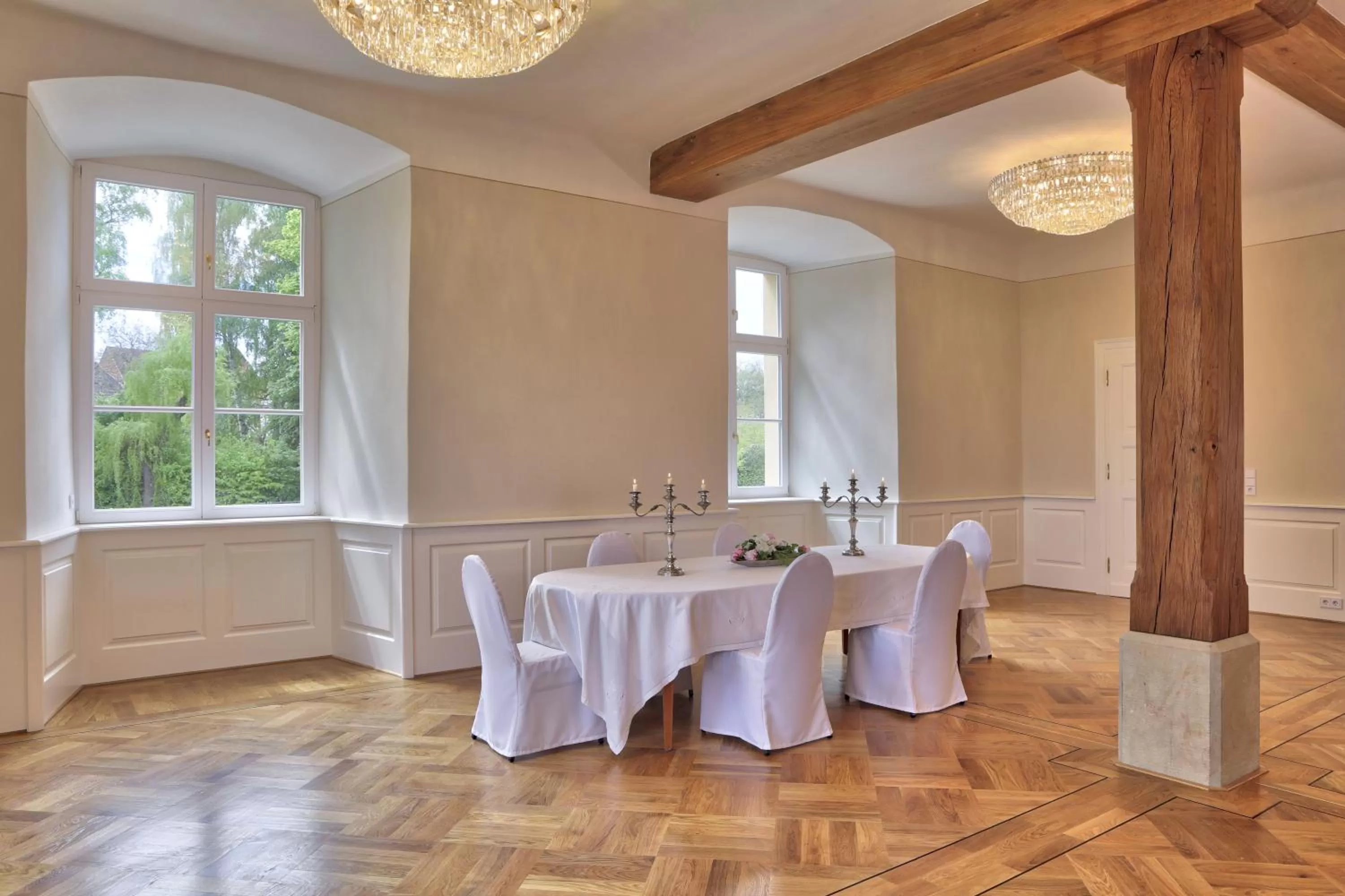 Banquet/Function facilities in Hotel Brunnenhaus Schloss Landau
