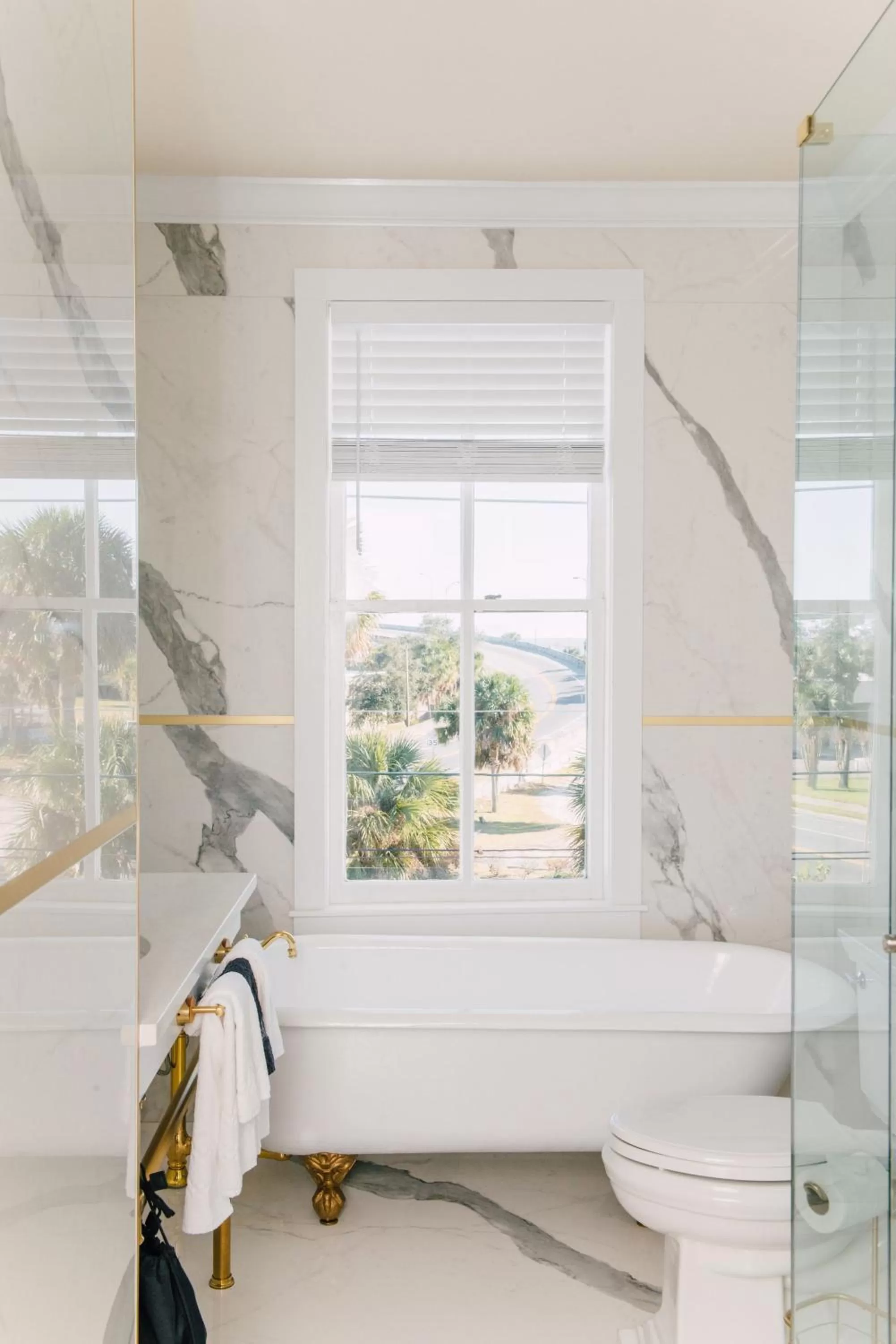 Shower in The Gibson Inn