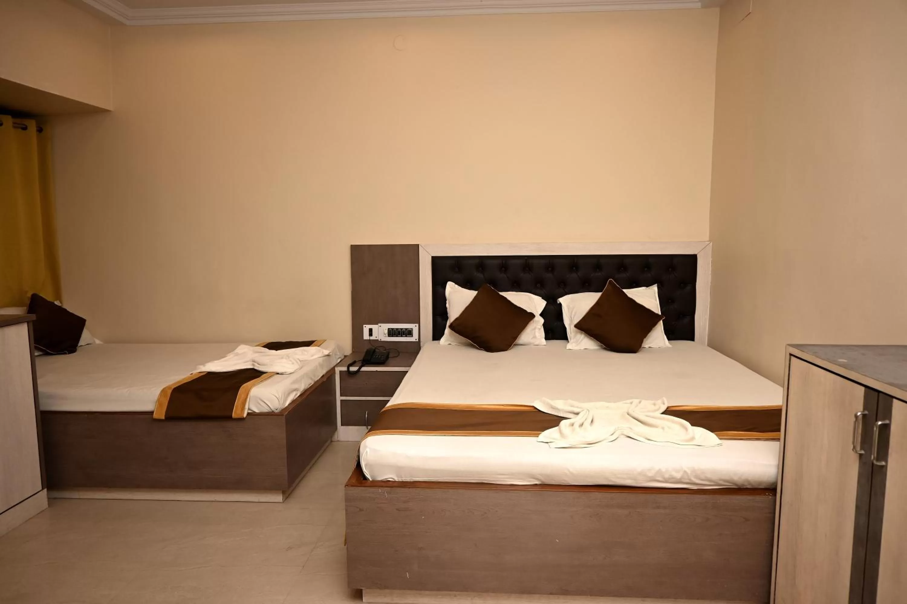 Bed in Royal Sea View