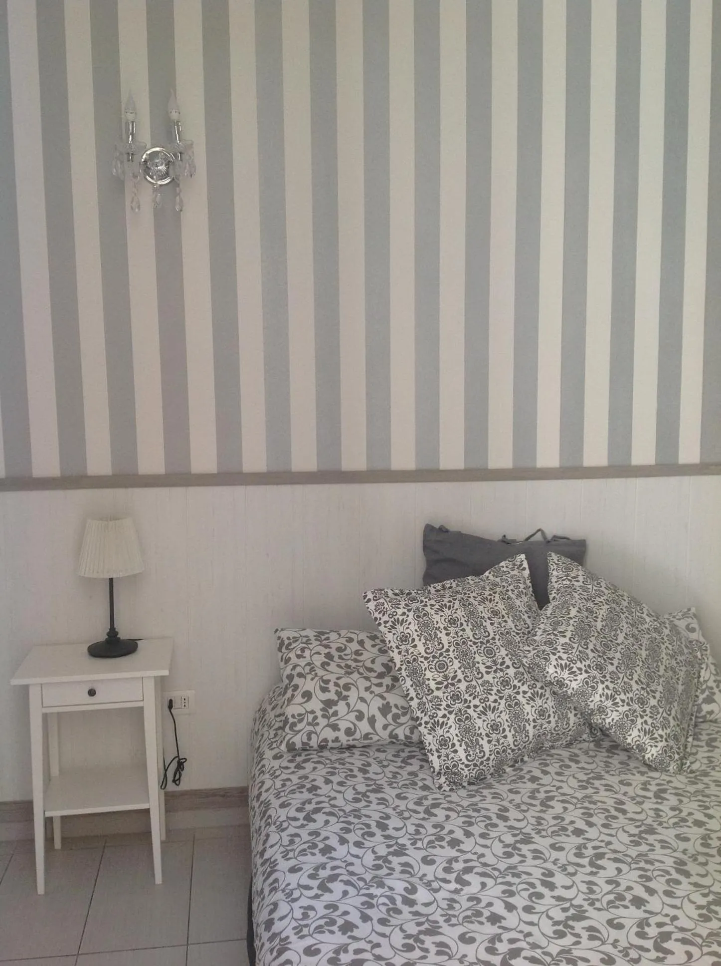 Photo of the whole room, Bed in B&B Dei Decumani