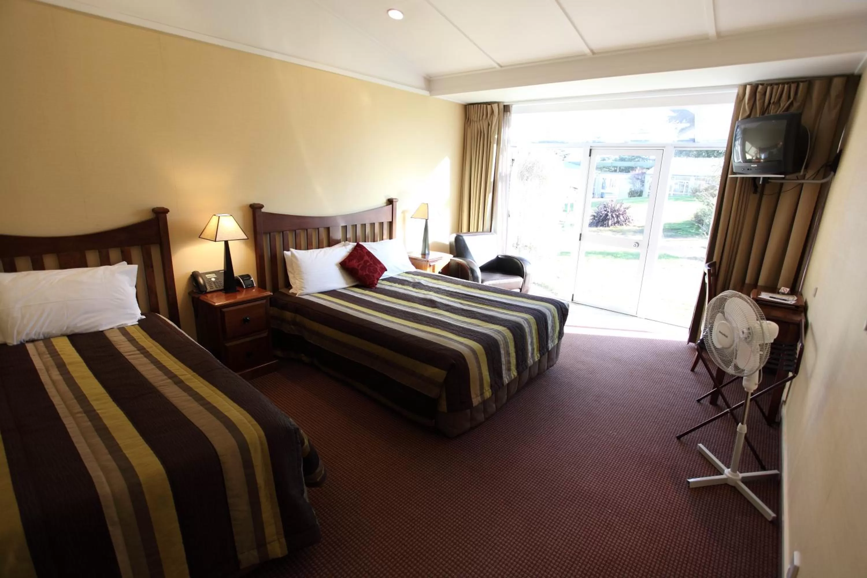 Day, Bed in Hotel Ashburton