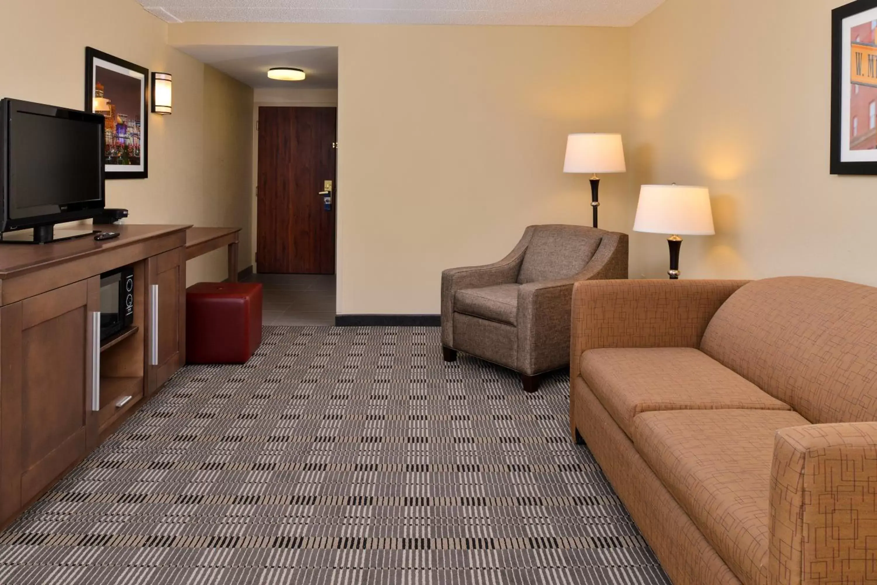 Living room, Seating Area in Comfort Inn Laurel - Fort Meade