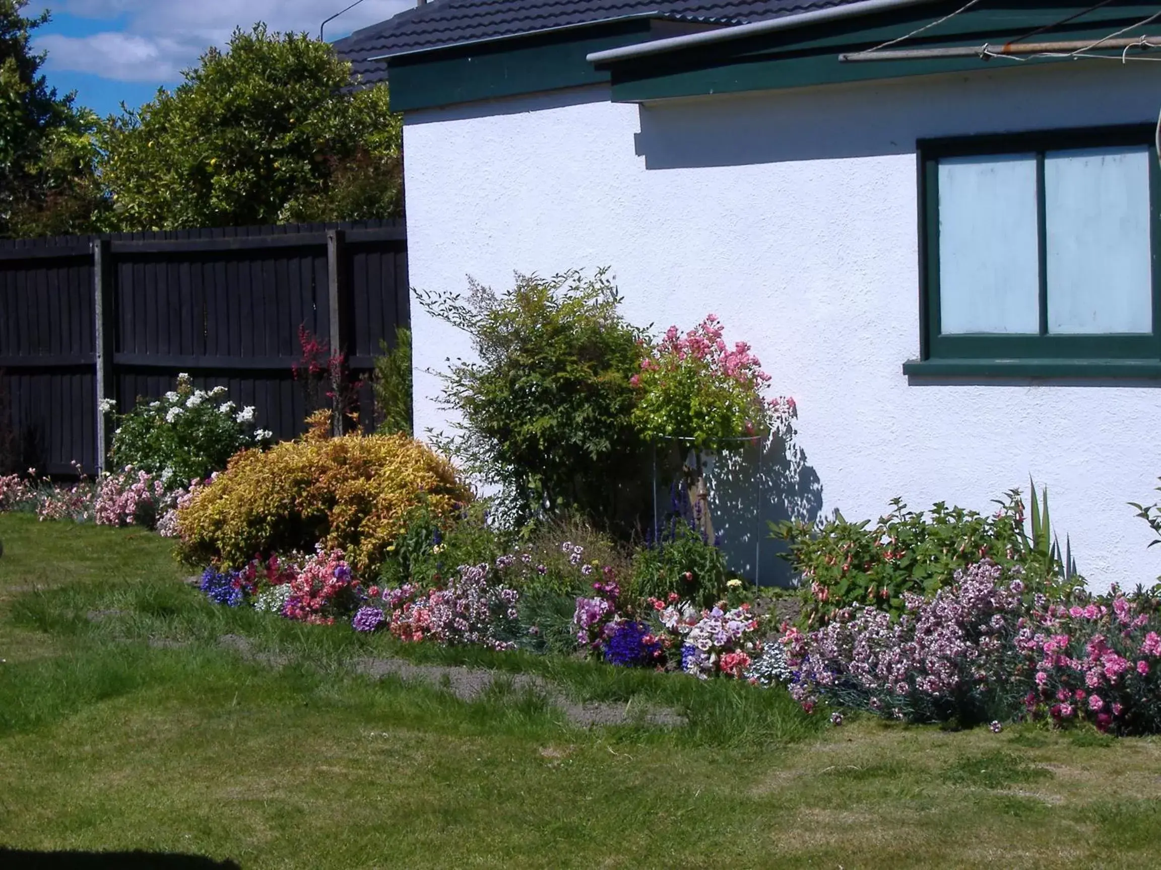 Garden in Belle Bonne Motel