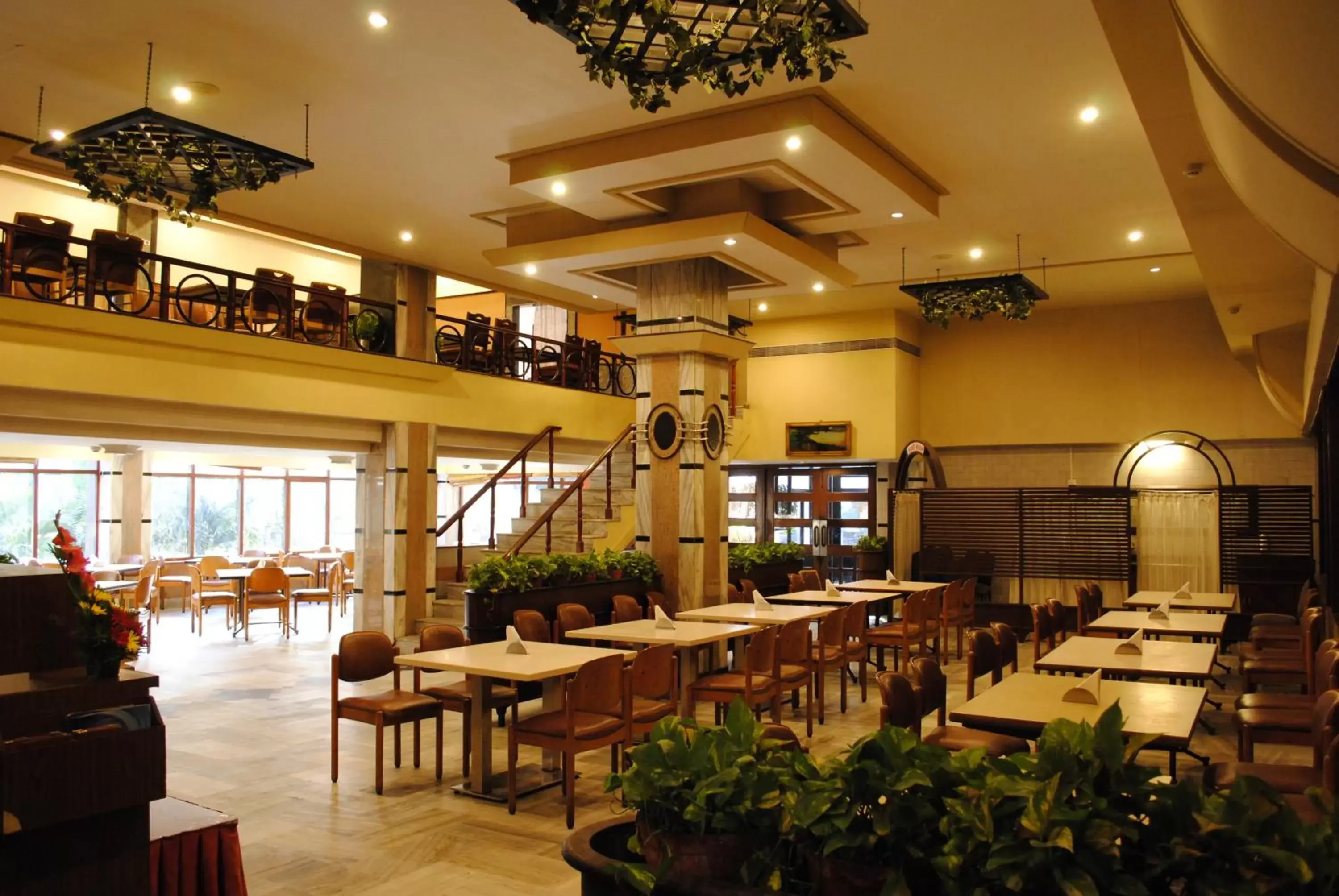 Restaurant/places to eat, Lounge/Bar in Hotel Daspalla