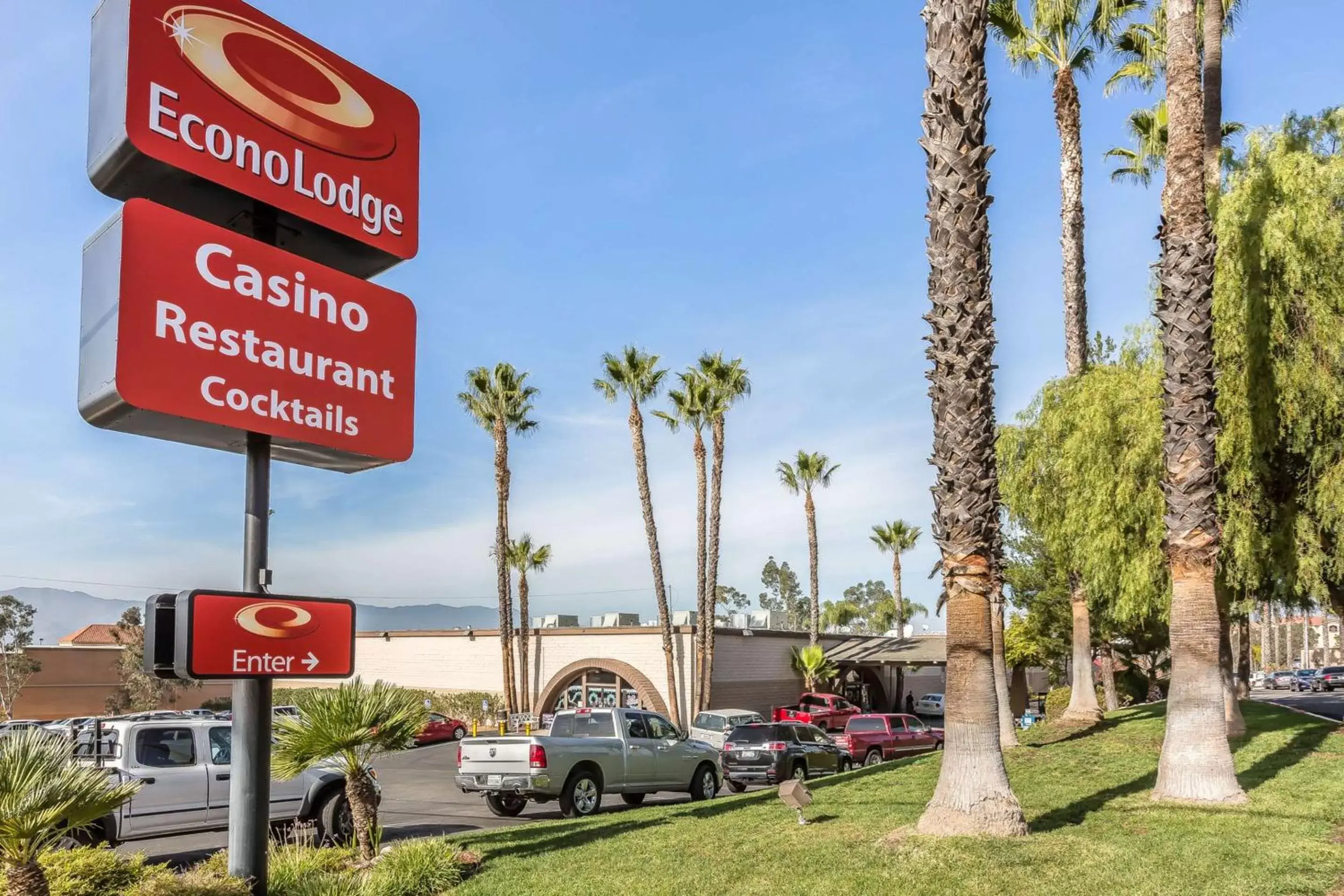 Property building in Econo Lodge Lake Elsinore Casino