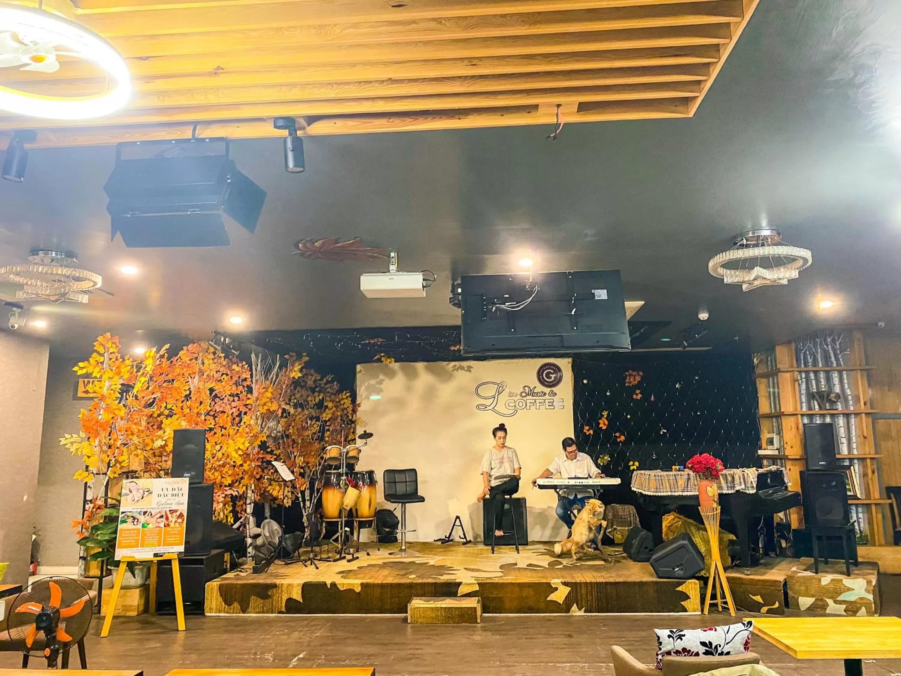 Restaurant/places to eat in Galina Hotel & Spa