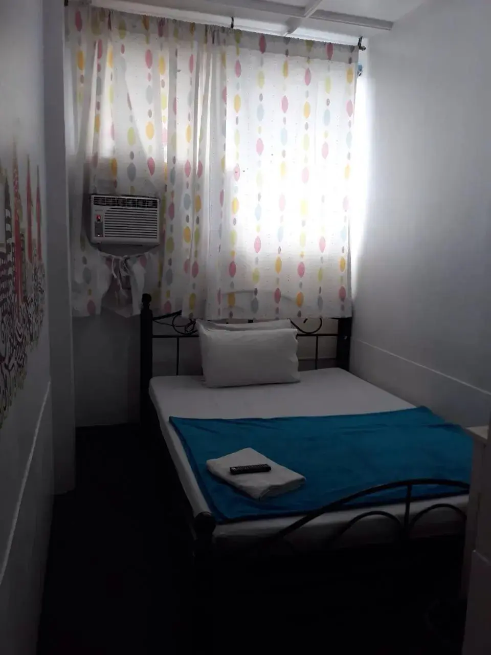 Bedroom, Bed in Dormitels.ph España Manila