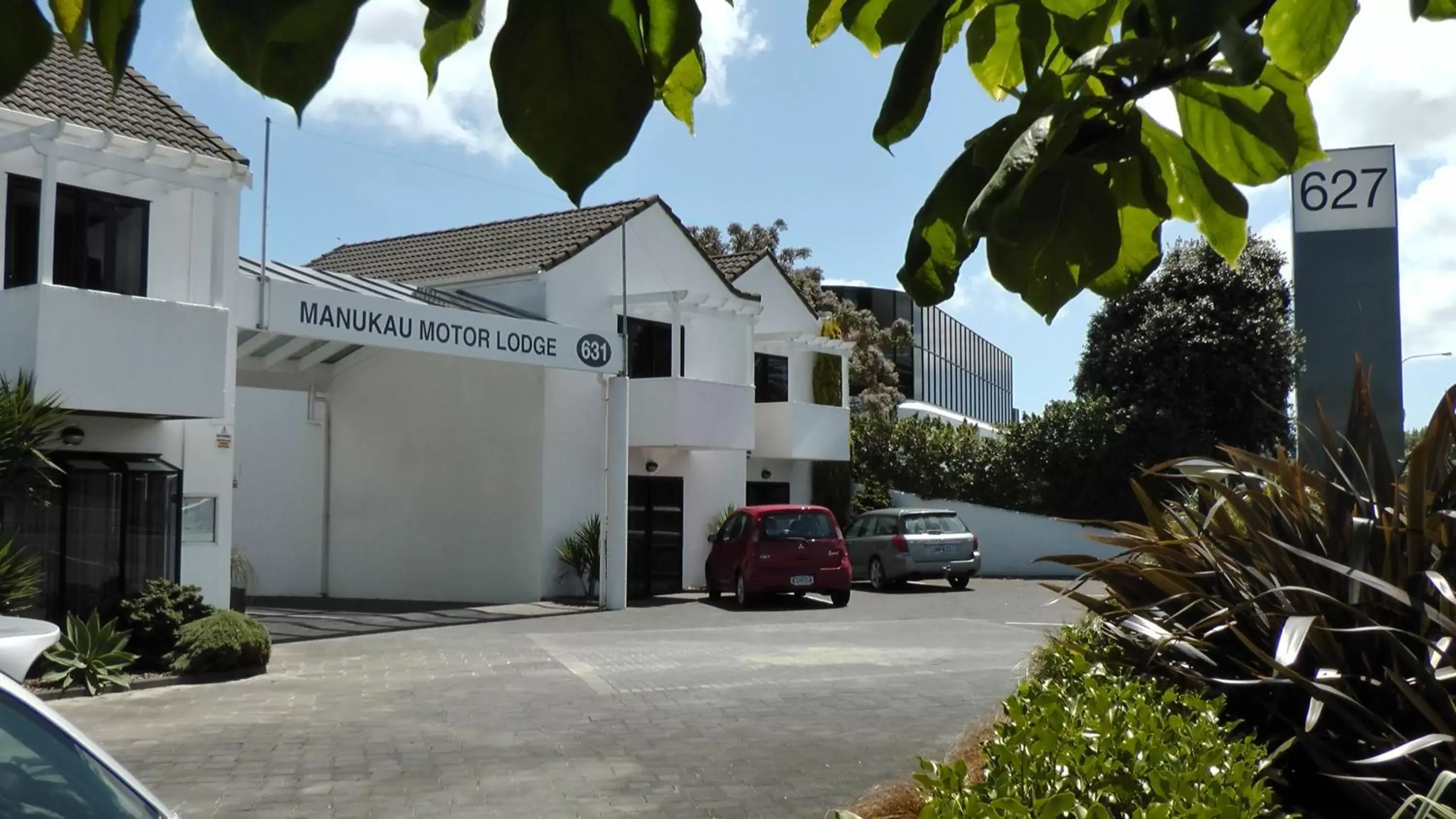 Facade/entrance, Property Building in Manukau Motor Lodge