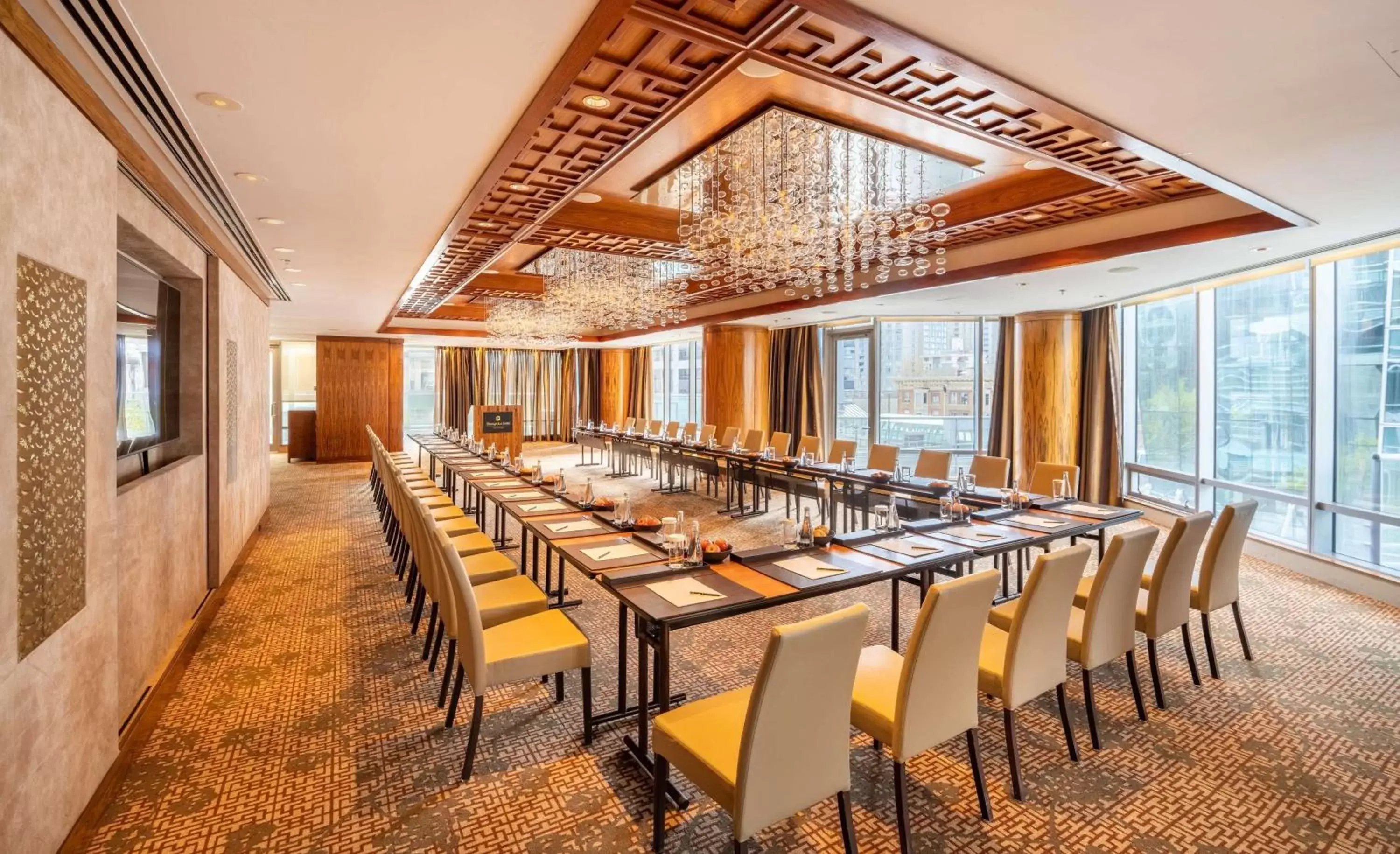 Banquet/Function facilities, Restaurant/Places to Eat in Shangri-La Vancouver