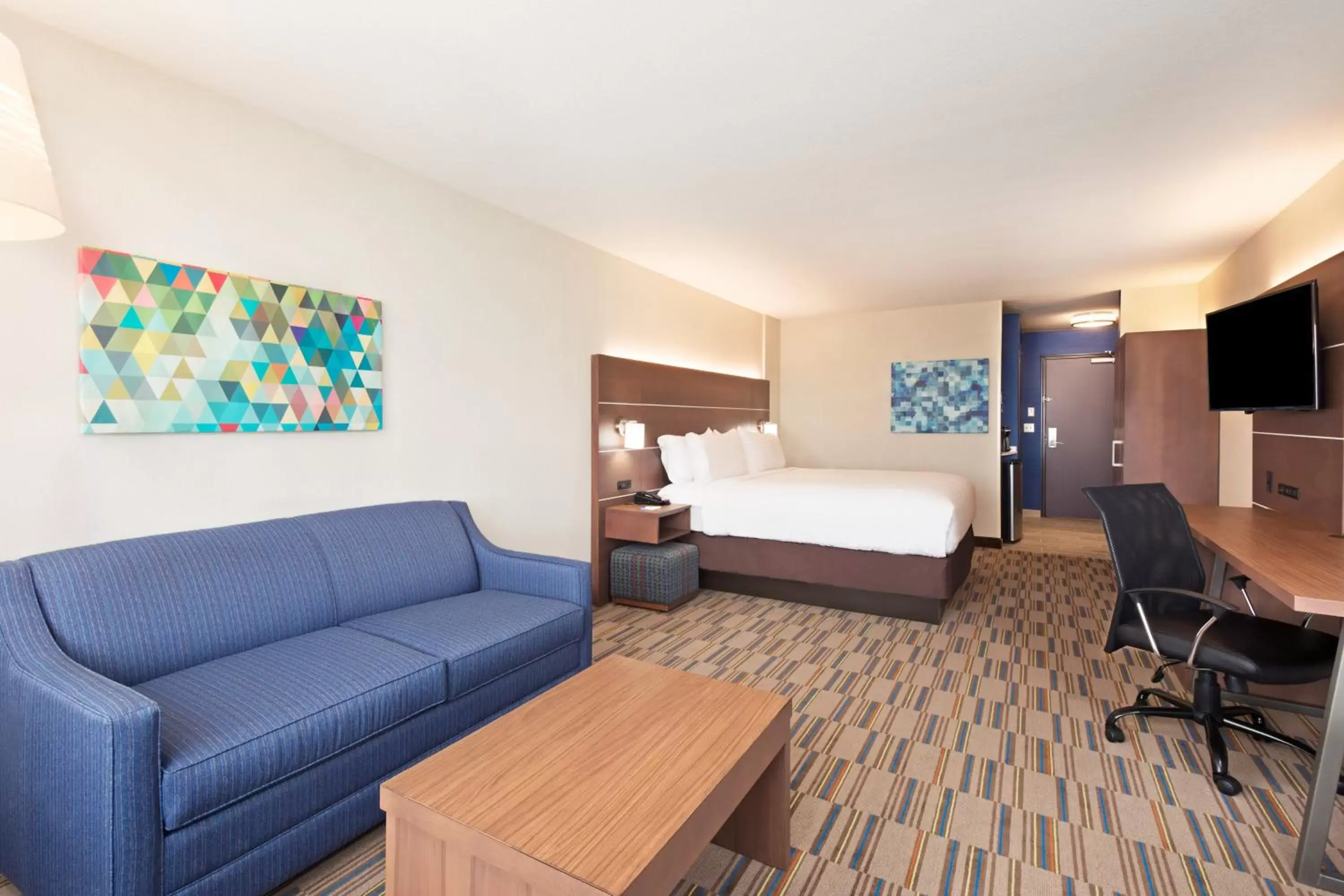 Photo of the whole room in Holiday Inn Express & Suites Uniontown, an IHG Hotel