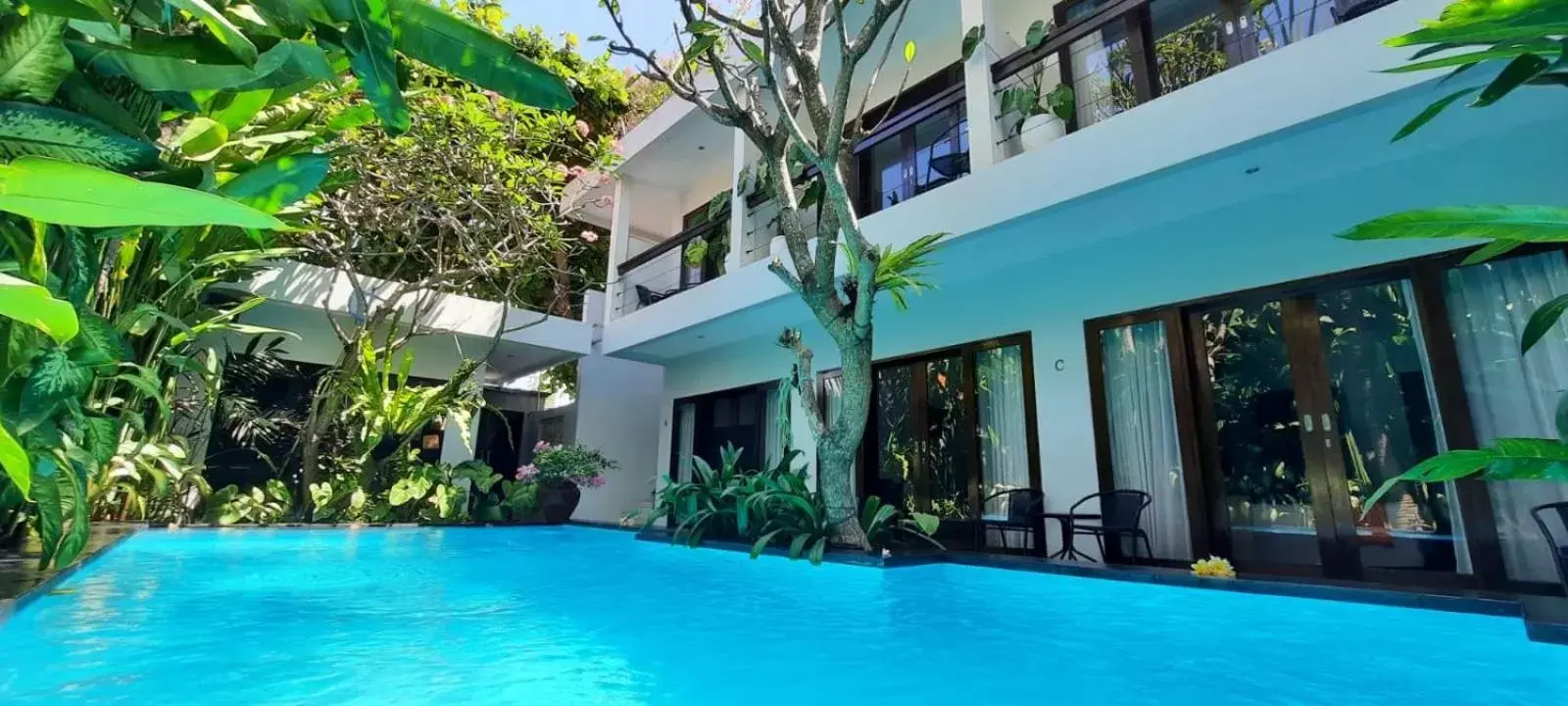 Swimming Pool in The Pavilion Hotel Kuta