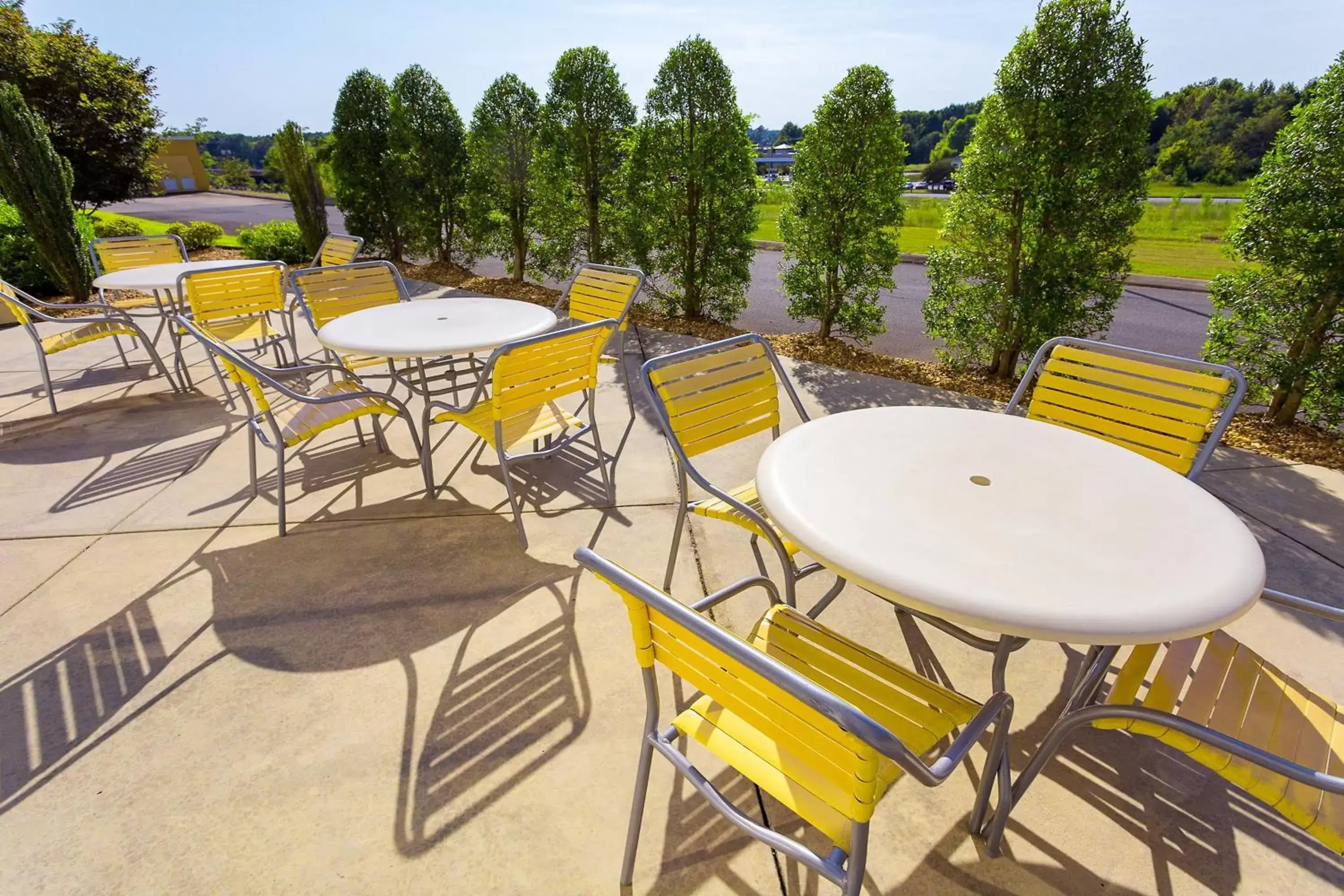 Fitness centre/facilities, Balcony/Terrace in Fairfield Inn & Suites by Marriott Athens I-65