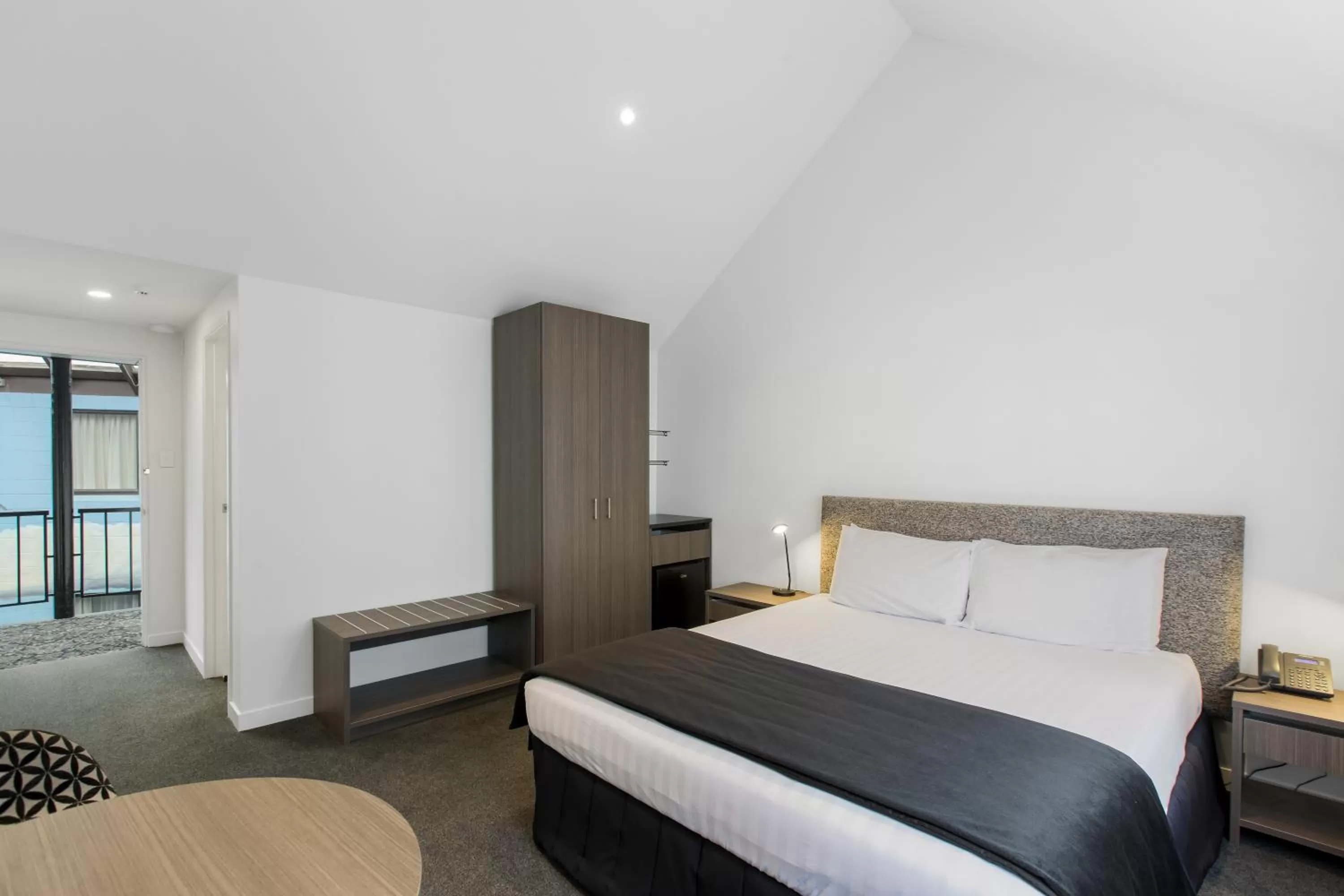 Bedroom, Bed in The Surrey Hotel