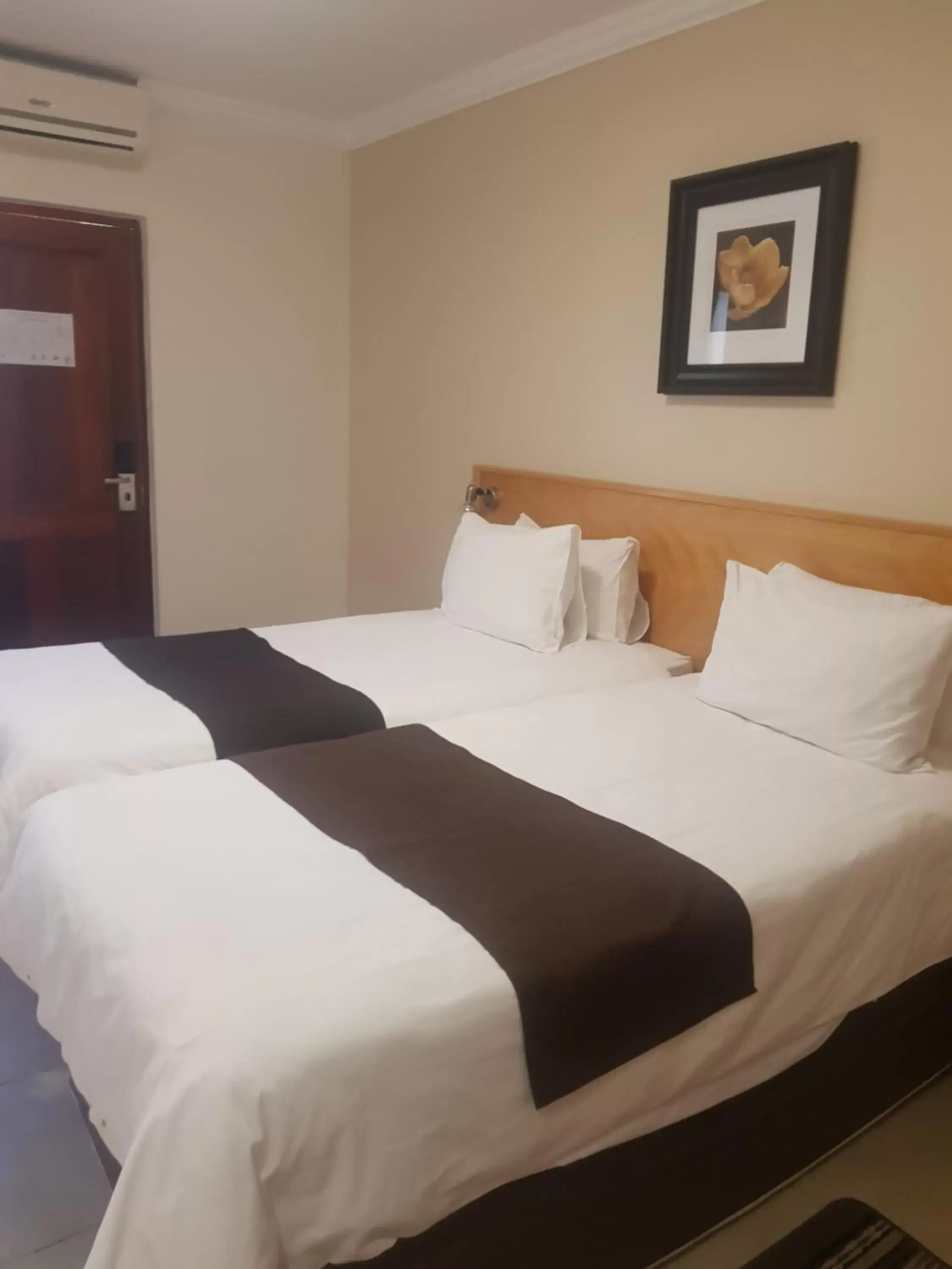 Photo of the whole room, Bed in Europrime Hotel Photo of the whole room, Bed in Europrime Hotel