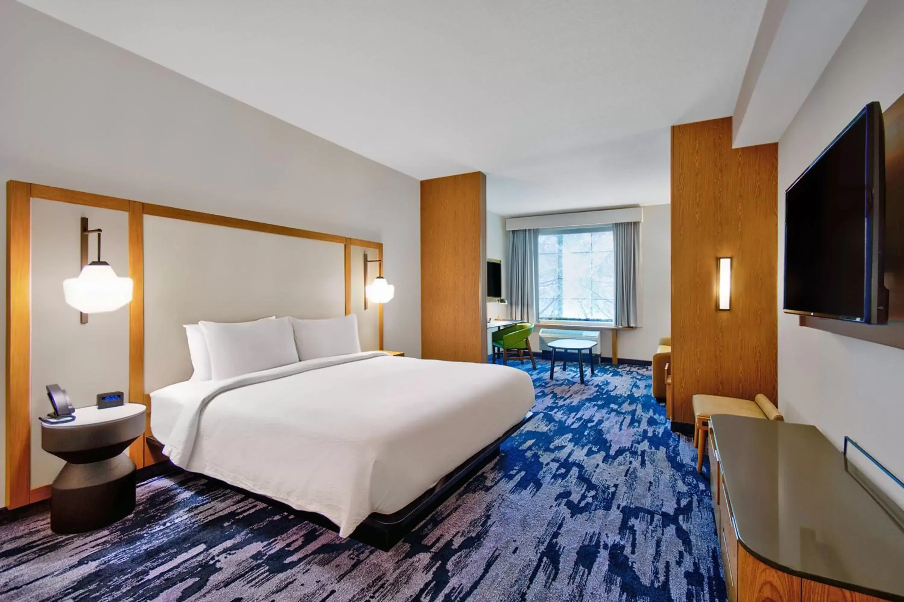 Photo of the whole room, Bed in Fairfield by Marriott Inn & Suites Orlando at FLAMINGO CROSSINGS® Town Center