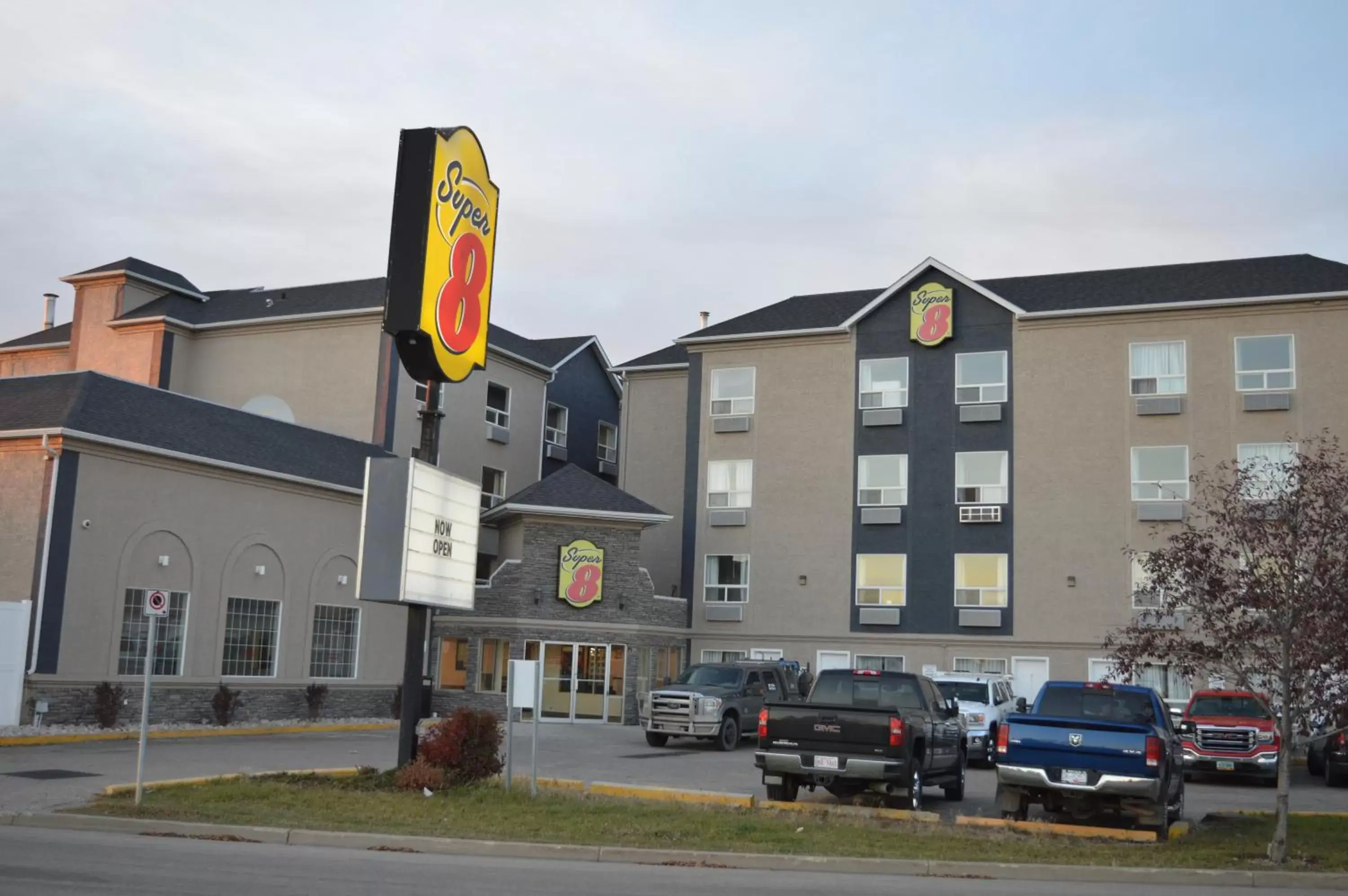 Property Building in Super 8 by Wyndham Grande Prairie