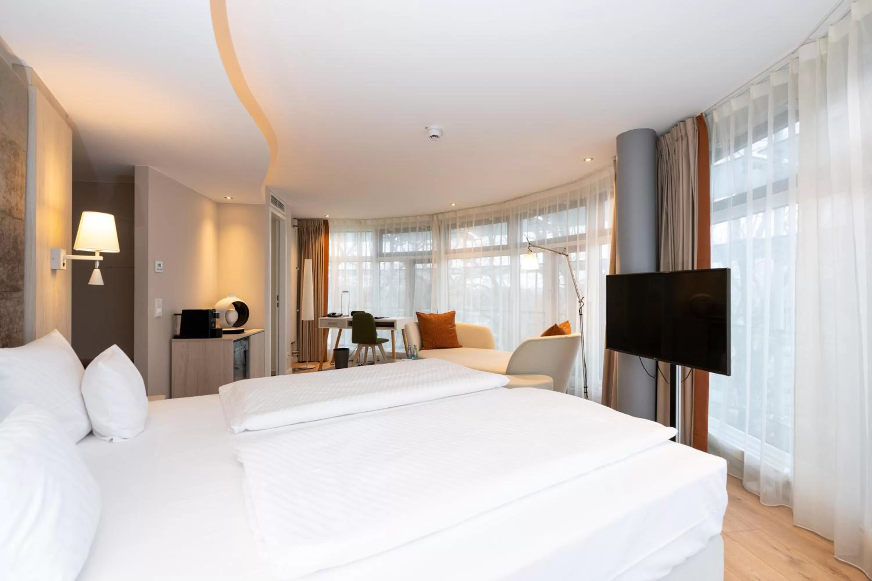 Bed in Kongresshotel Potsdam am Templiner See