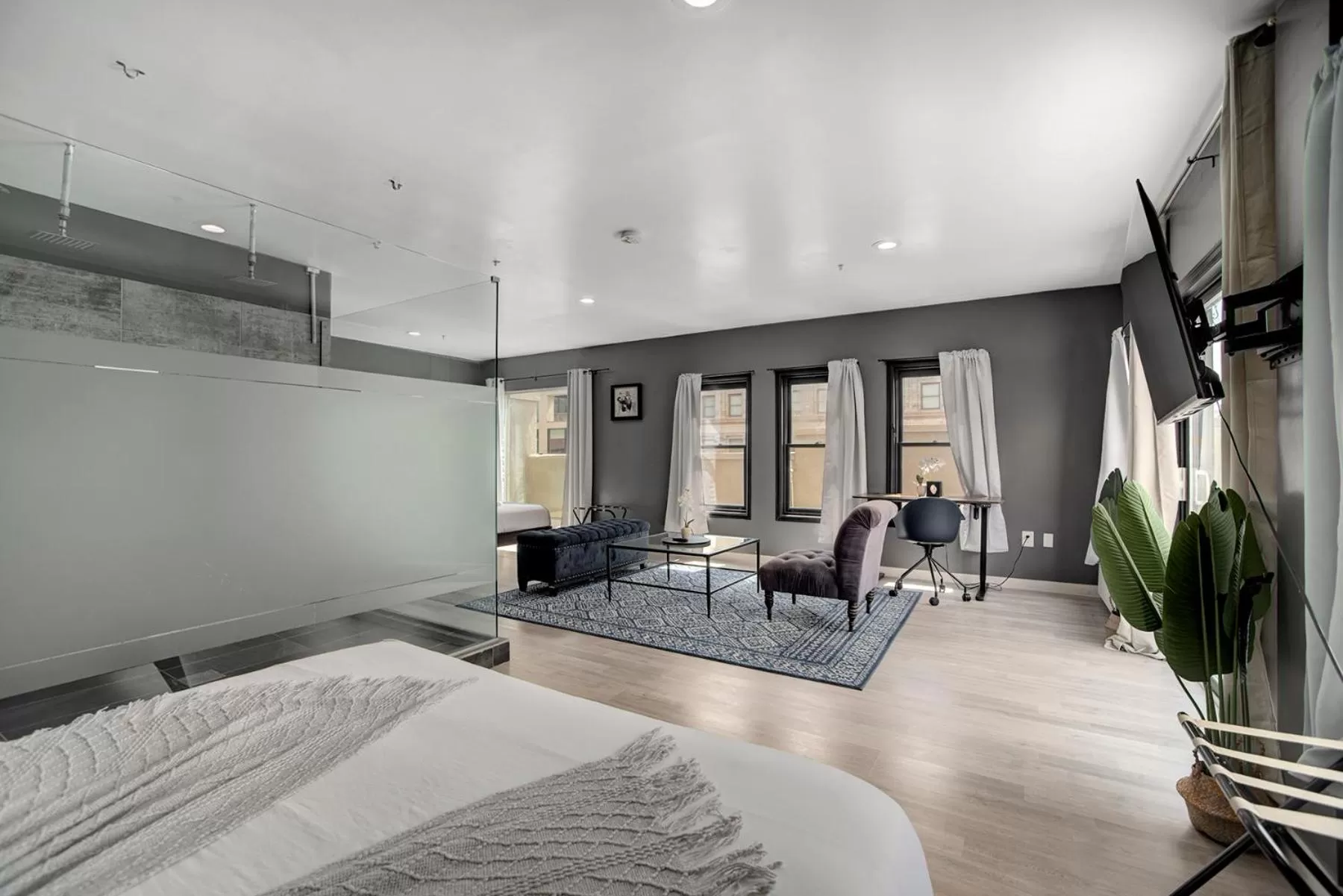 Photo of the whole room, Bed in Good Hotels Downtown Denver