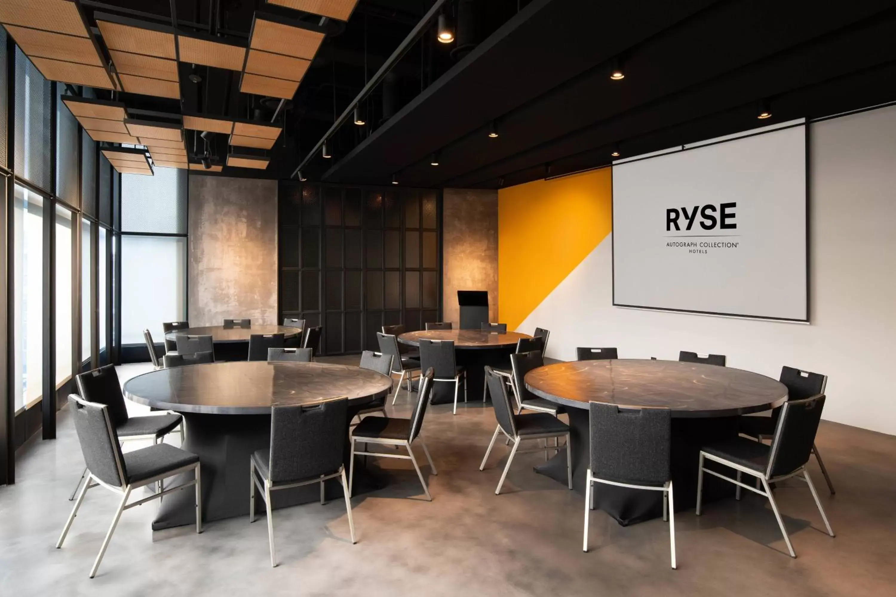 Meeting/conference room in RYSE, Autograph Collection Seoul by Marriott