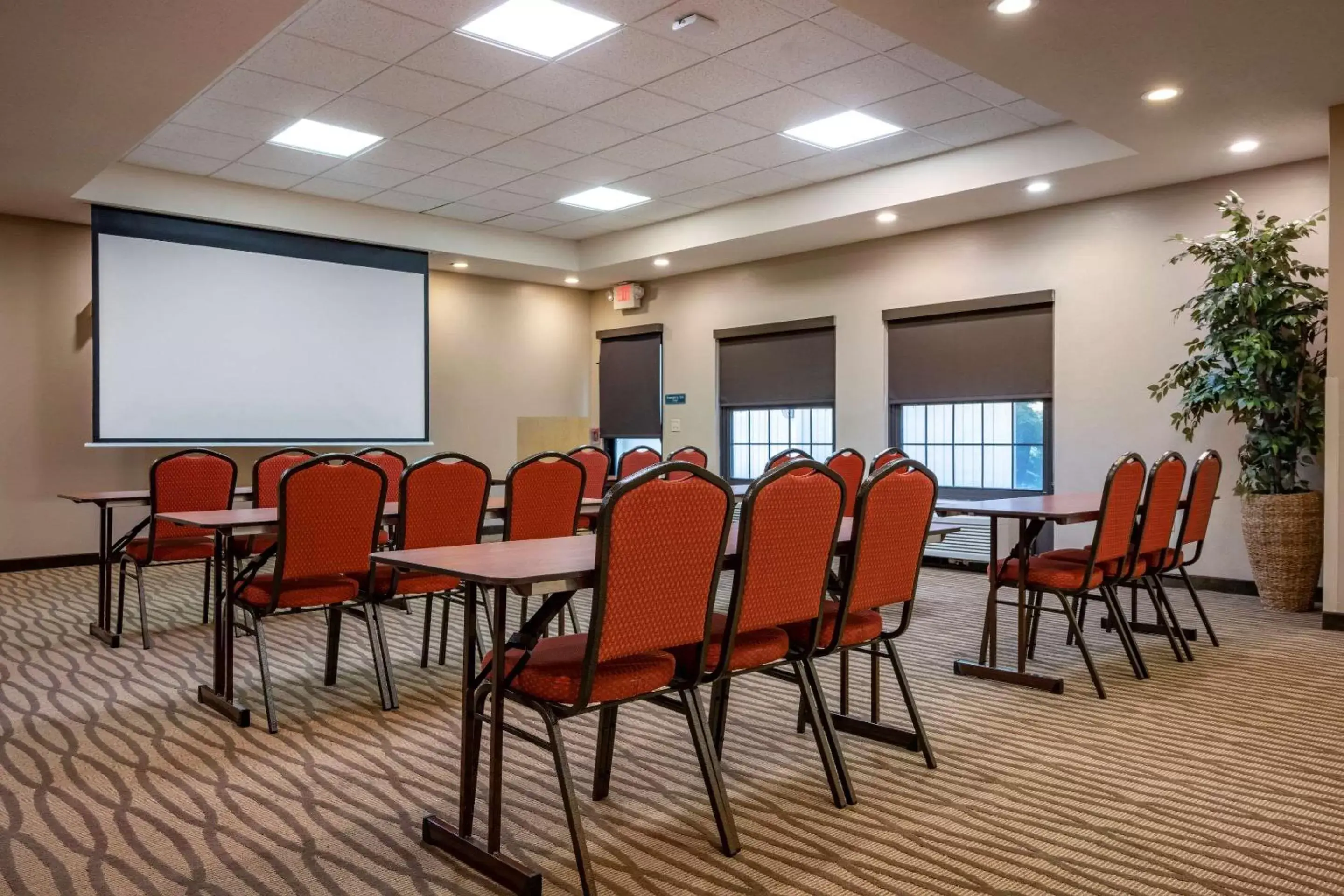 Meeting/conference room in Comfort Suites near Penn State - State College