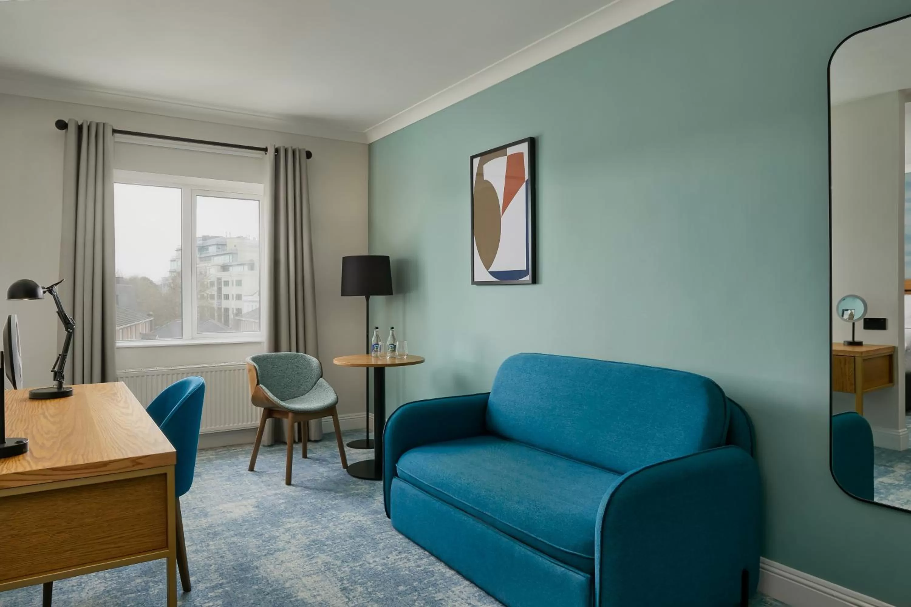 Living room in Waterford Marina Hotel