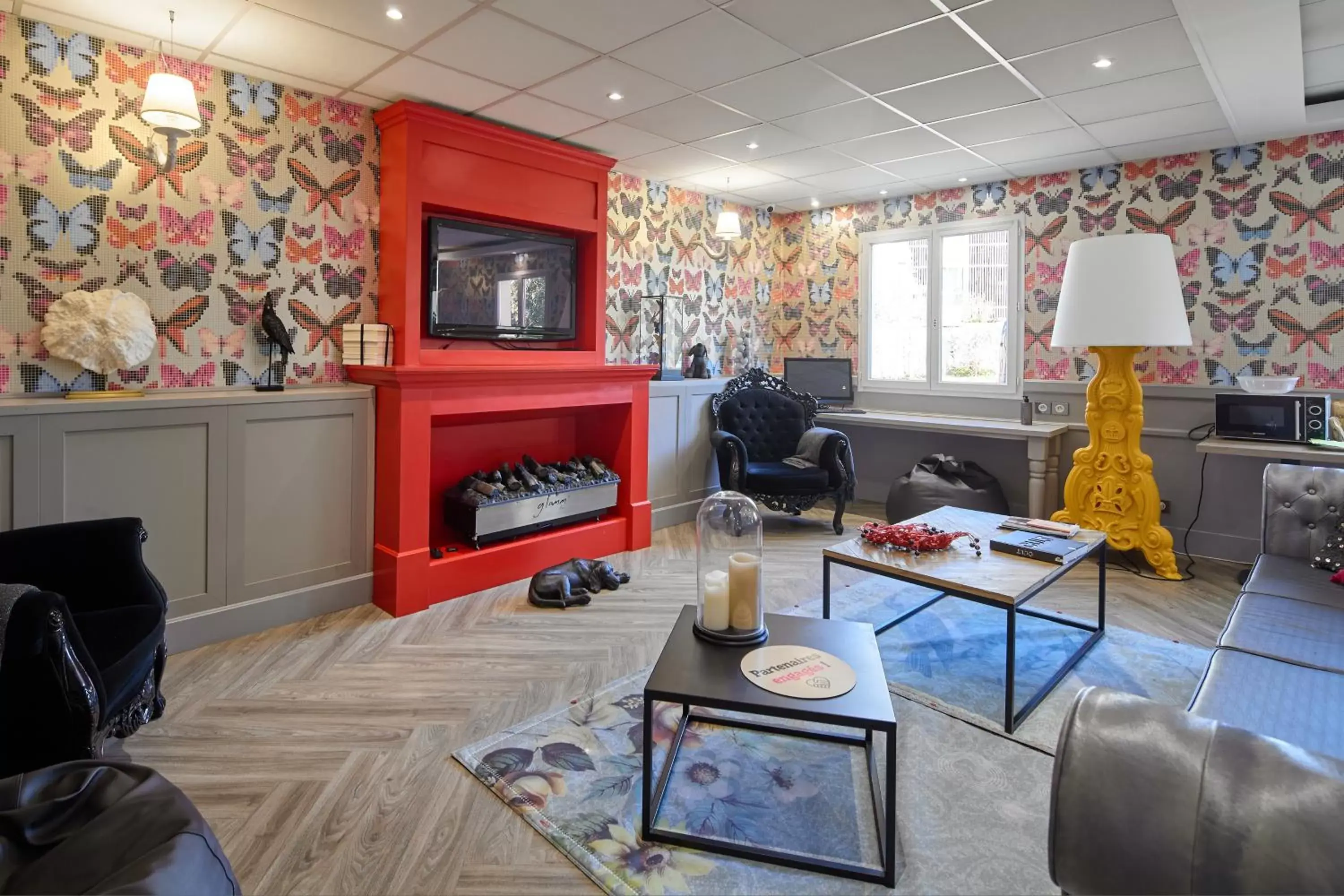 Communal lounge/ TV room in B&B HOTEL Saint-Maur Créteil