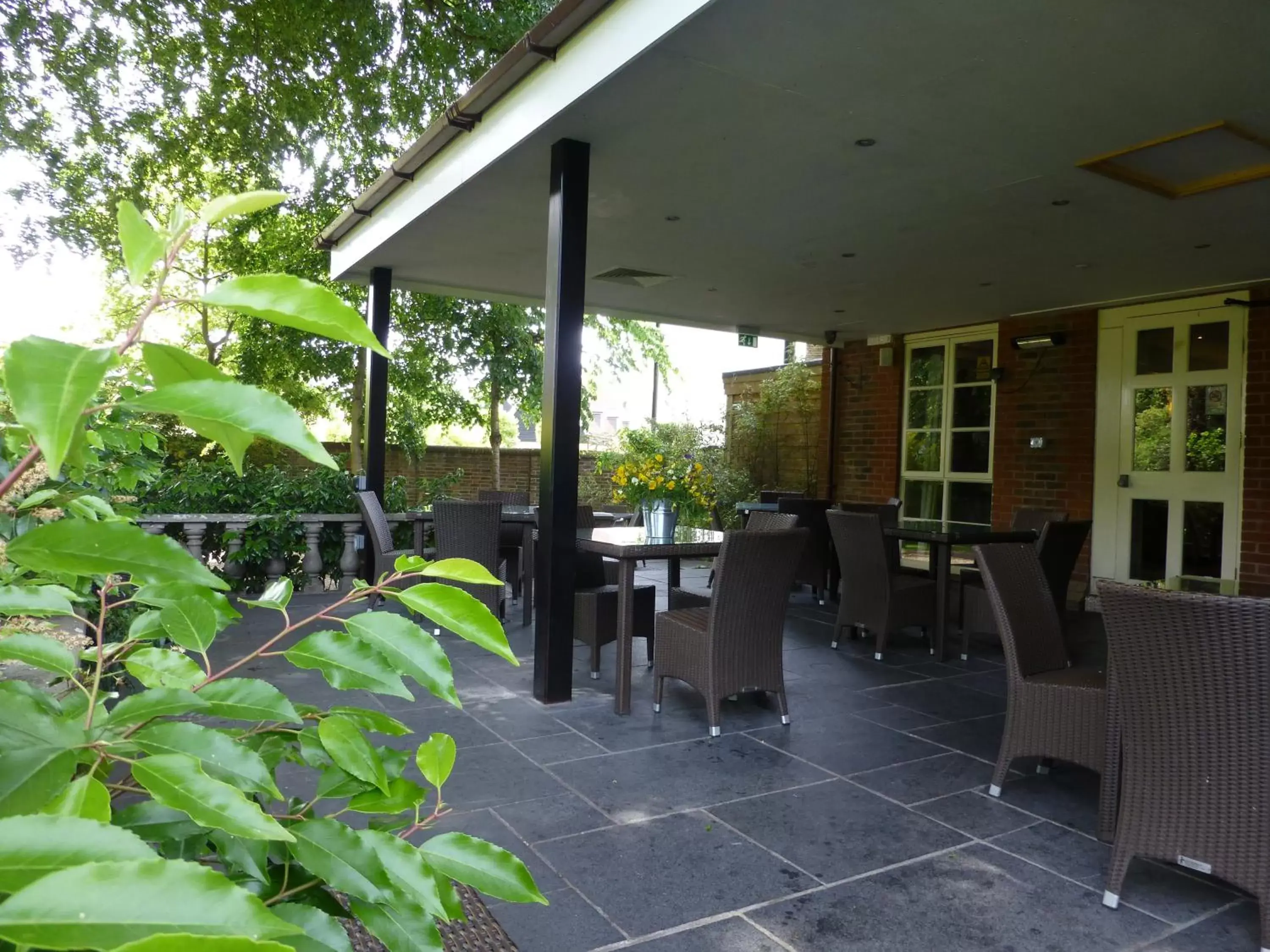 Garden, Restaurant/Places to Eat in The Riverside House Hotel