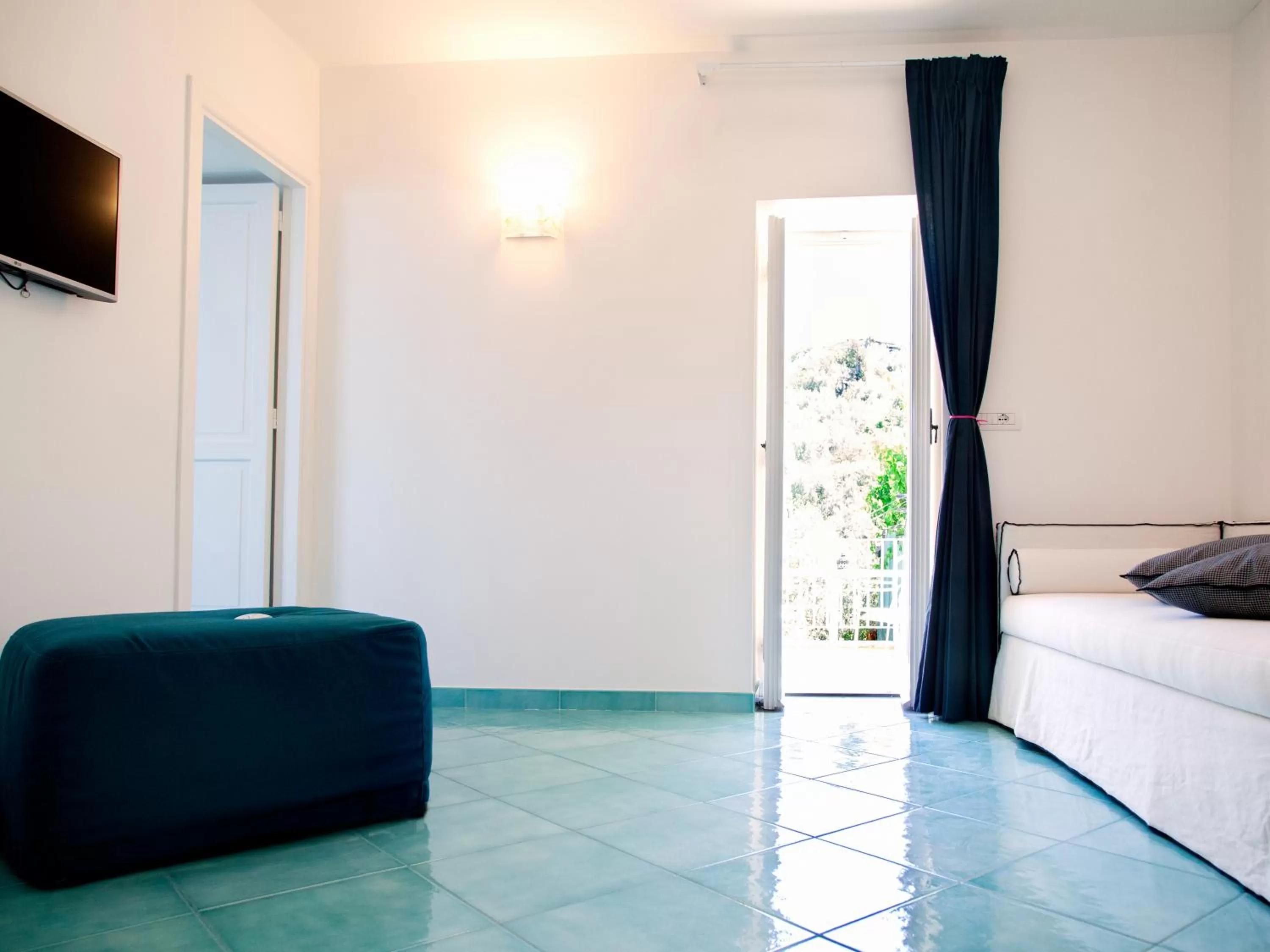 Photo of the whole room, Bed in Antonio Massa Lubrense