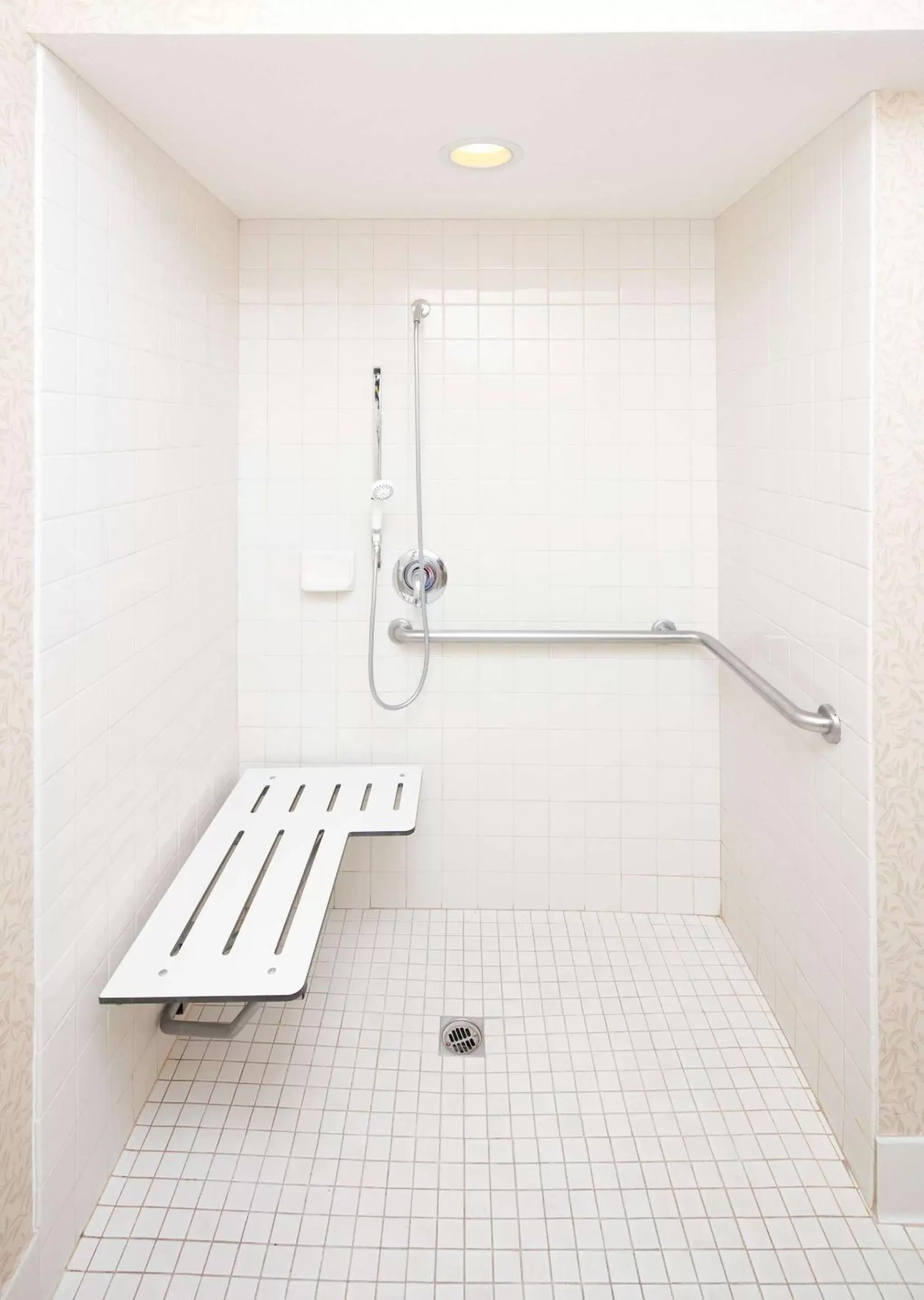 Bathroom in Red Lion Hotel Redding Bathroom in Red Lion Hotel Redding