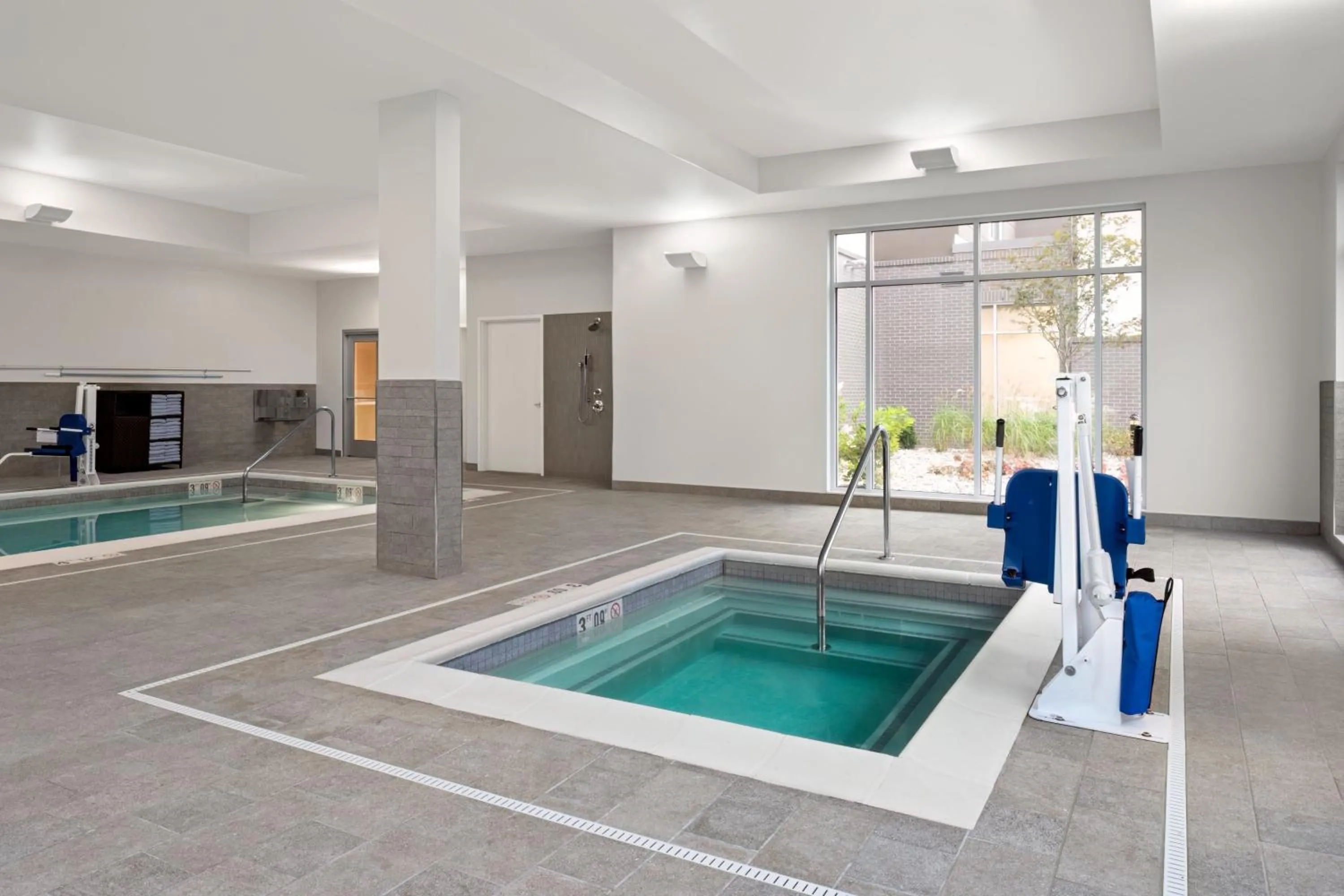 Swimming pool in SpringHill Suites by Marriott Kalamazoo Portage