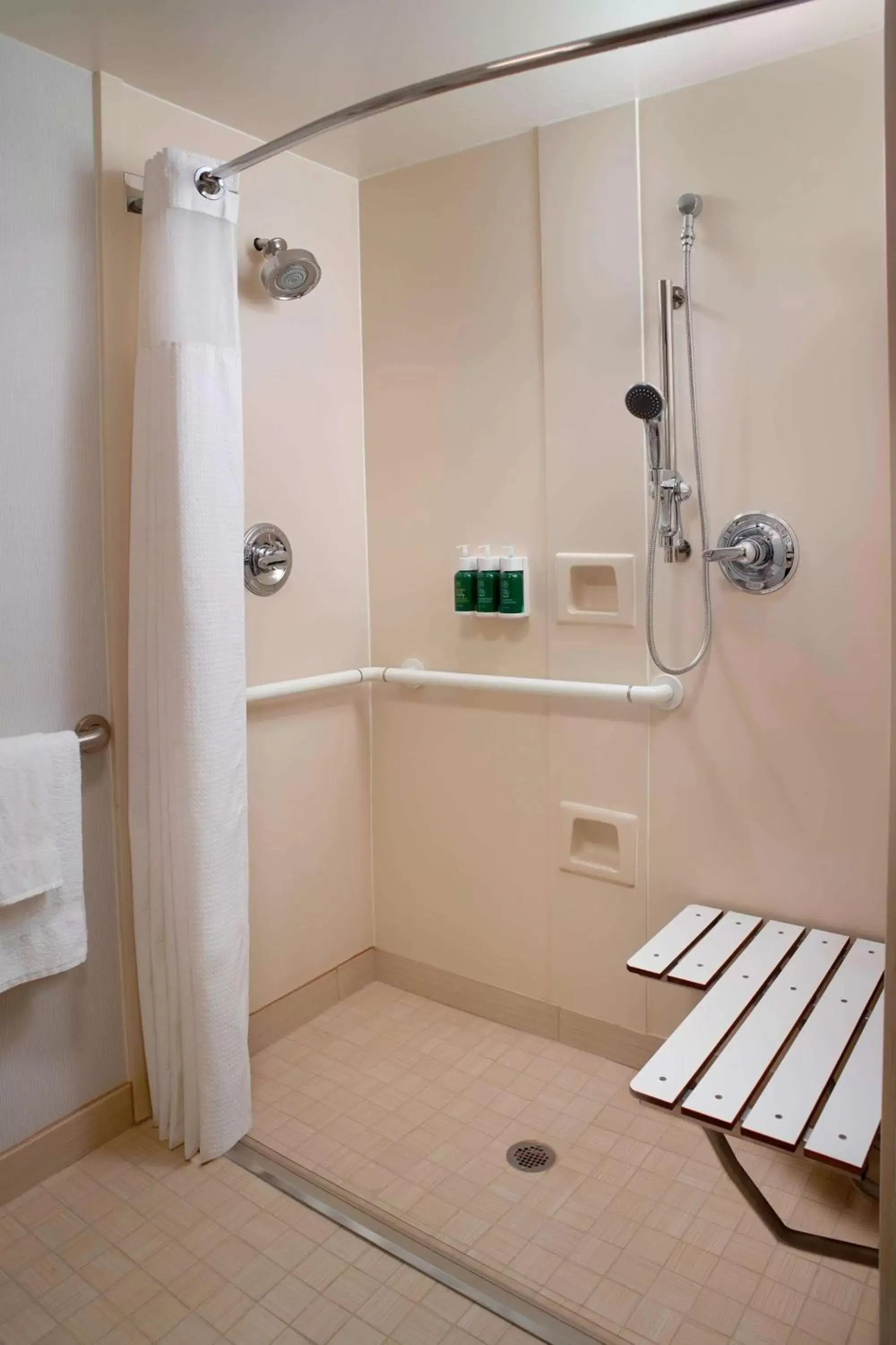 Bathroom in Sonesta Select Newport Middletown