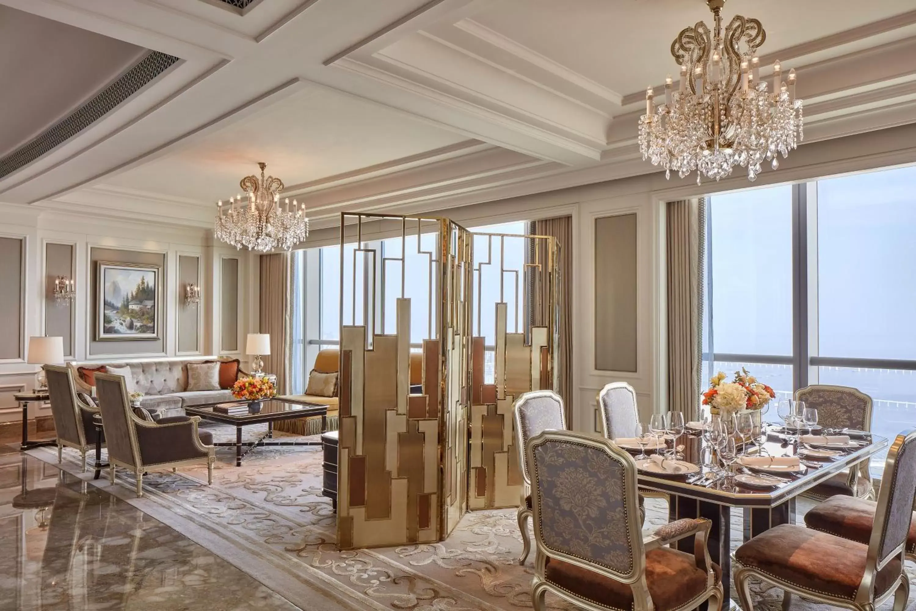 Photo of the whole room, Restaurant/Places to Eat in The St. Regis Zhuhai