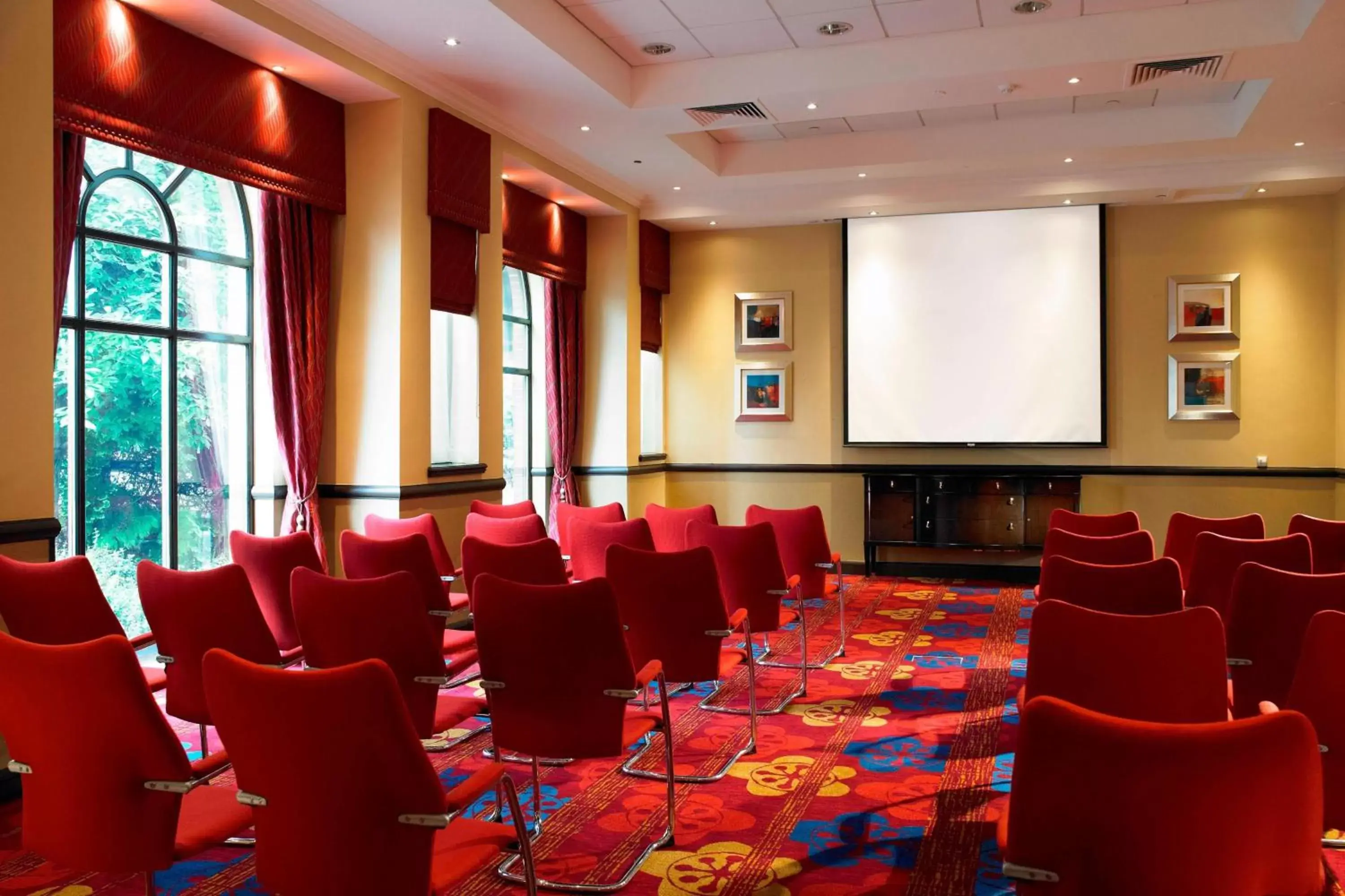 Meeting/conference room in Glasgow Marriott Hotel