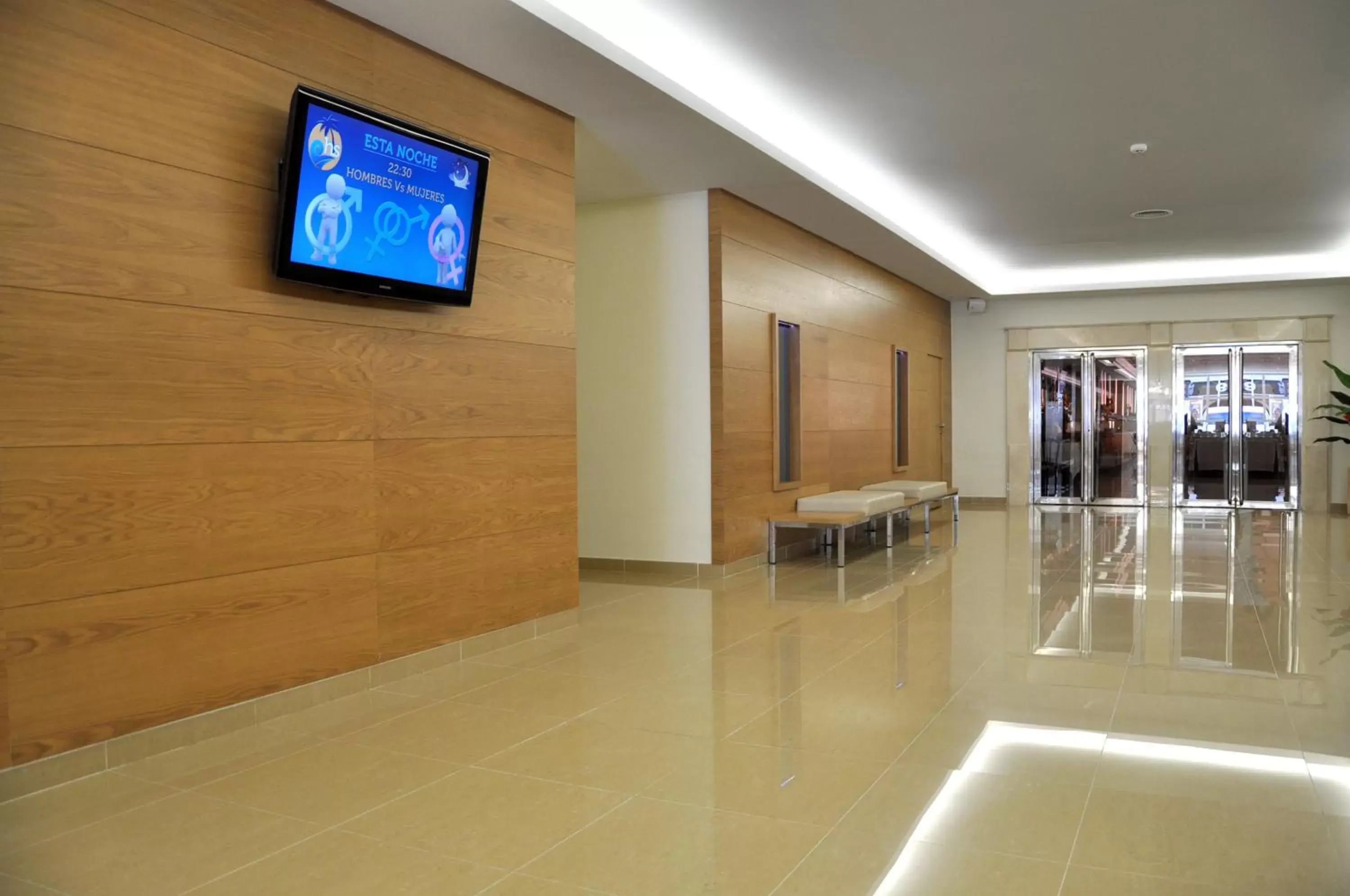 Lobby or reception, TV/Entertainment Center in Hotel Samos